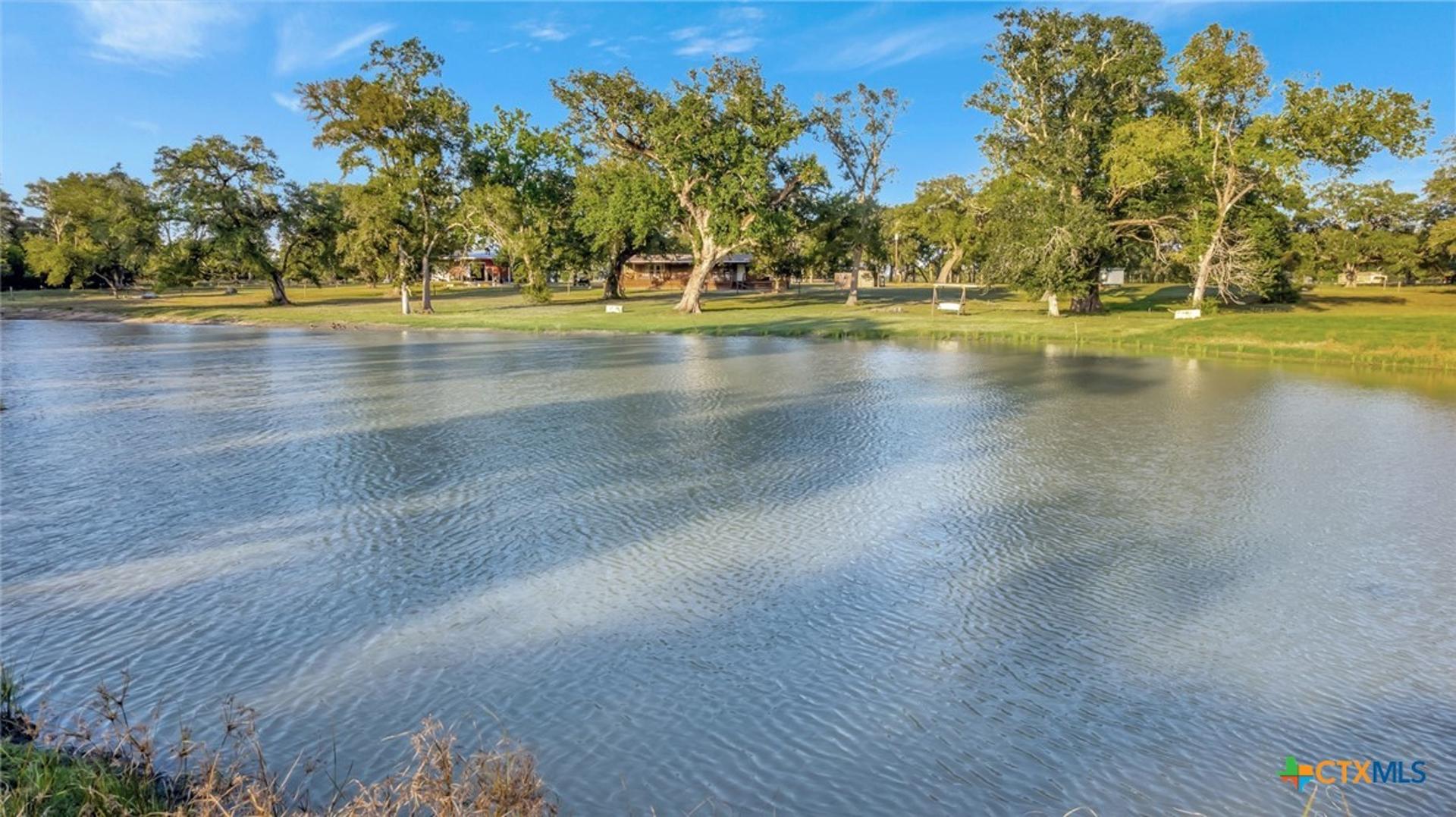 2698 County Road 284, Edna, TX, 77957