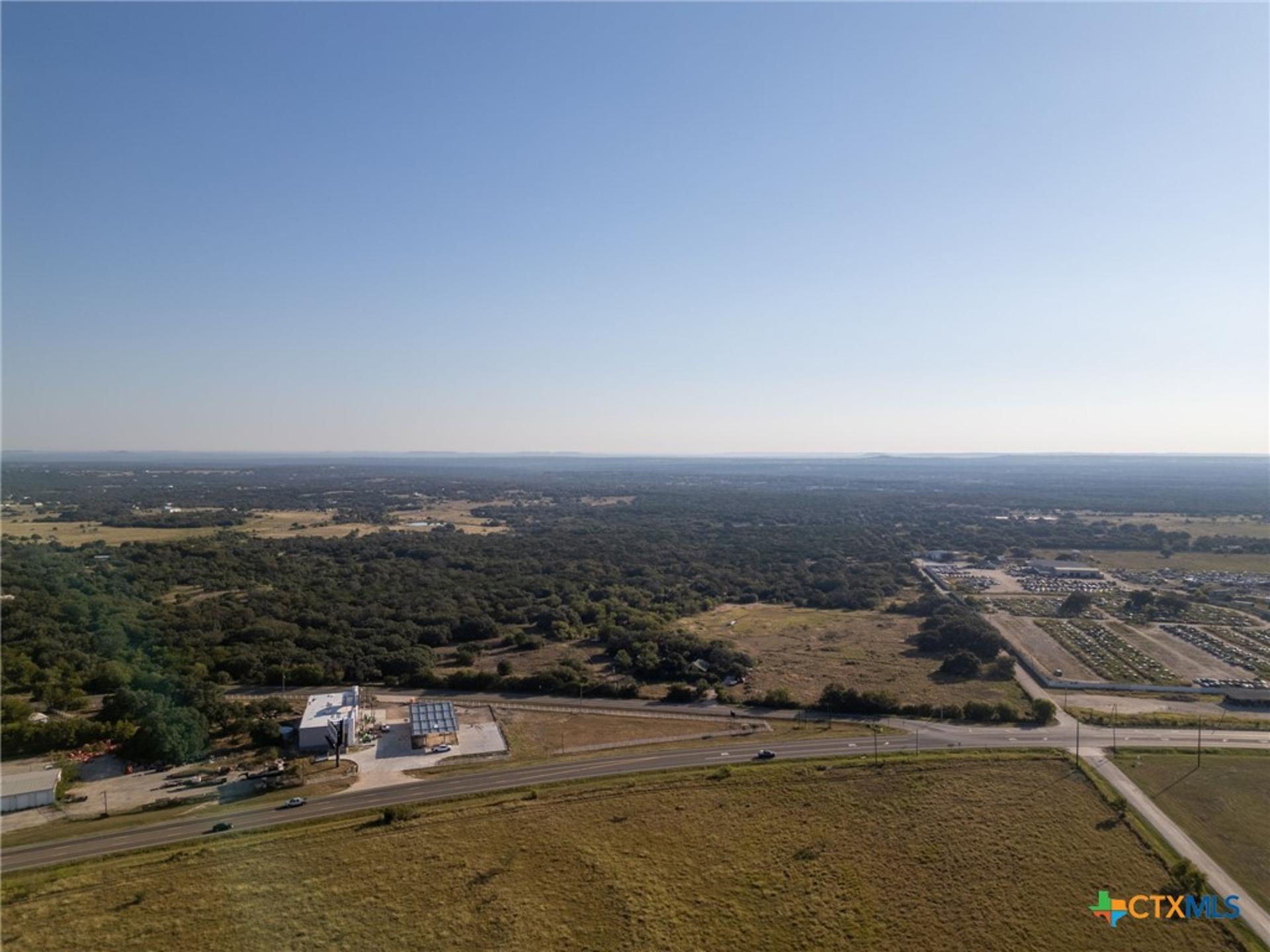 112 Loop 308, Briggs, TX, 78608