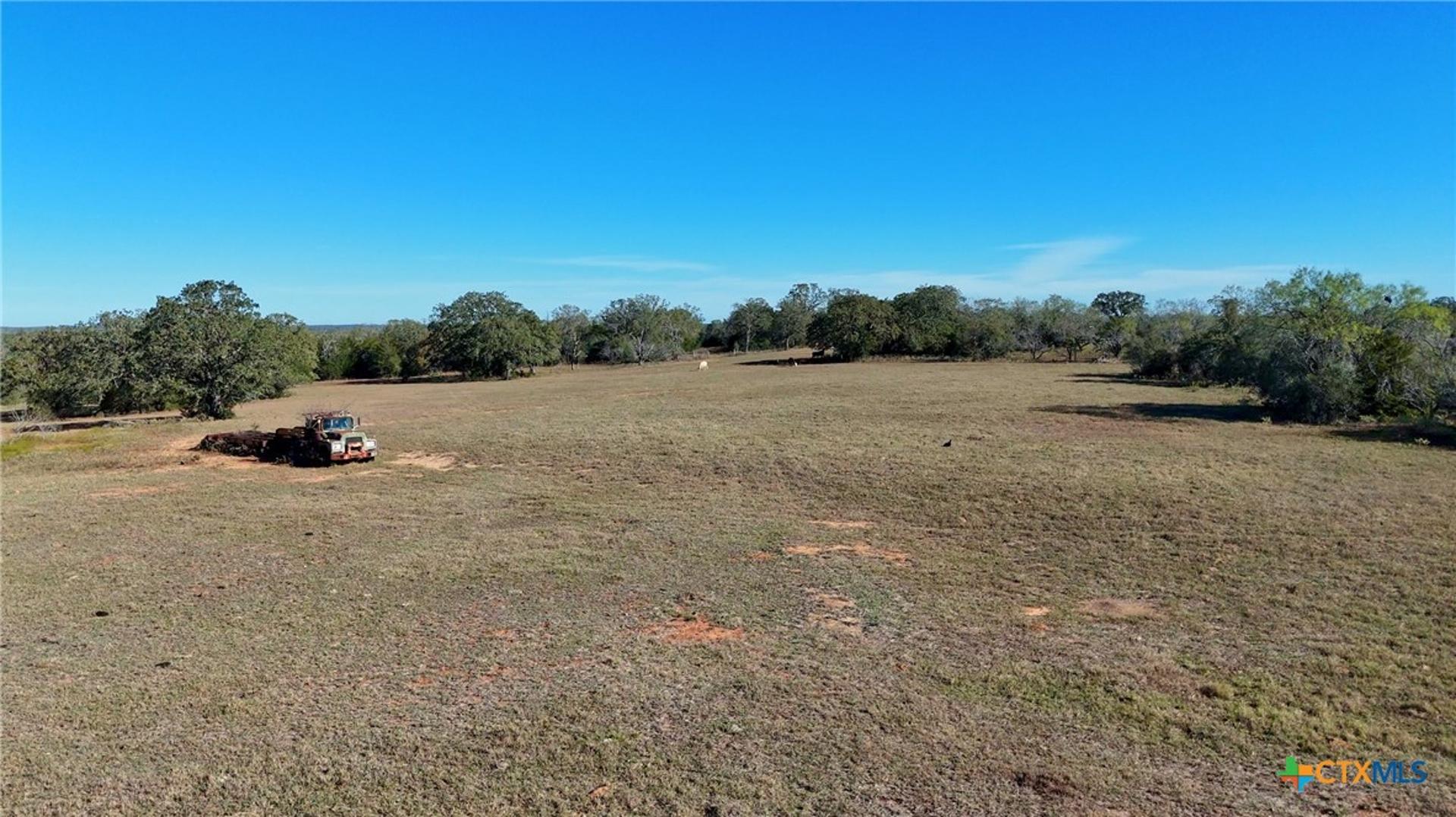 7180 CR 283, Harwood, TX, 78632
