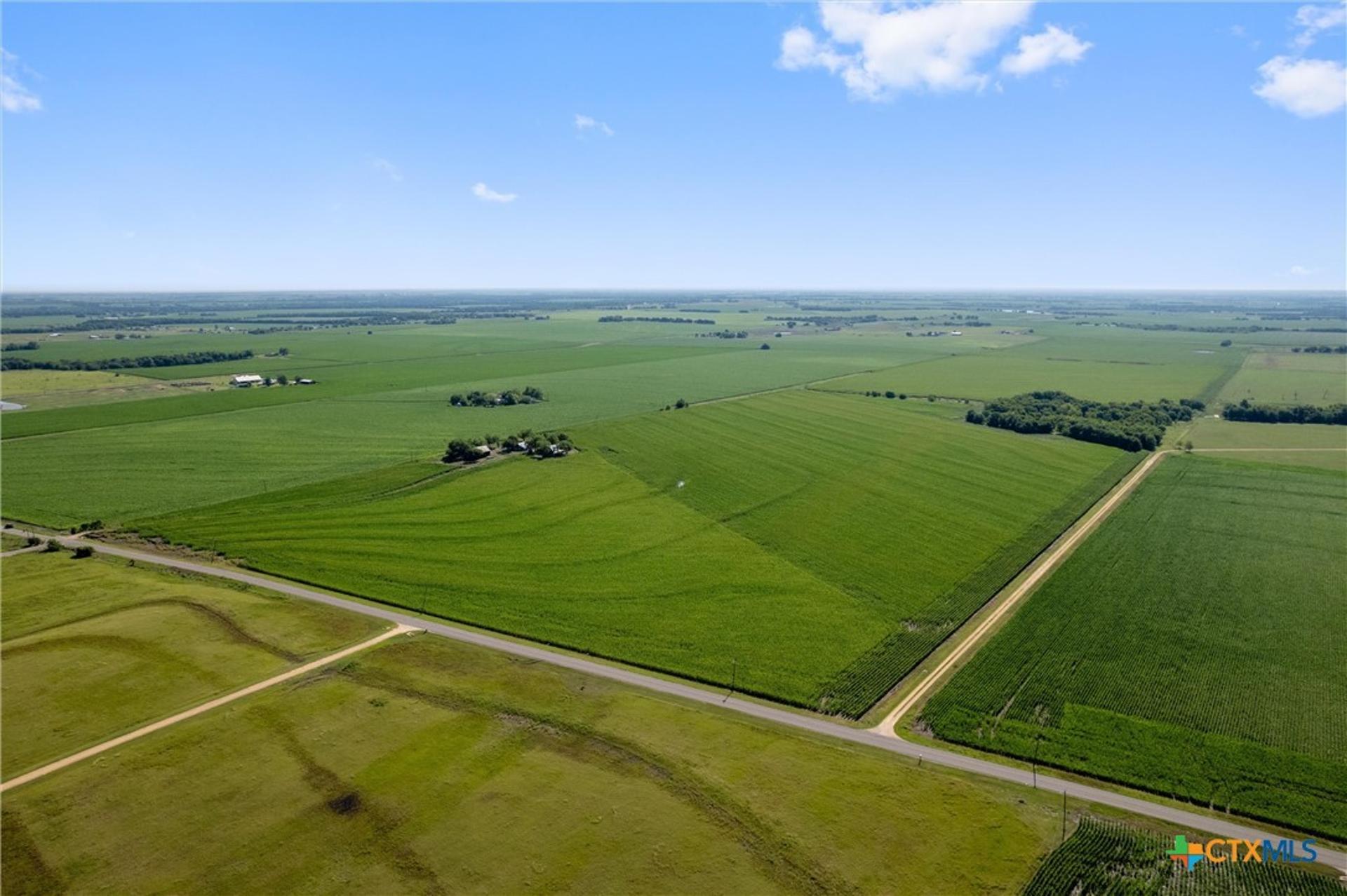 1701 County Road 424, Taylor, TX, 76574