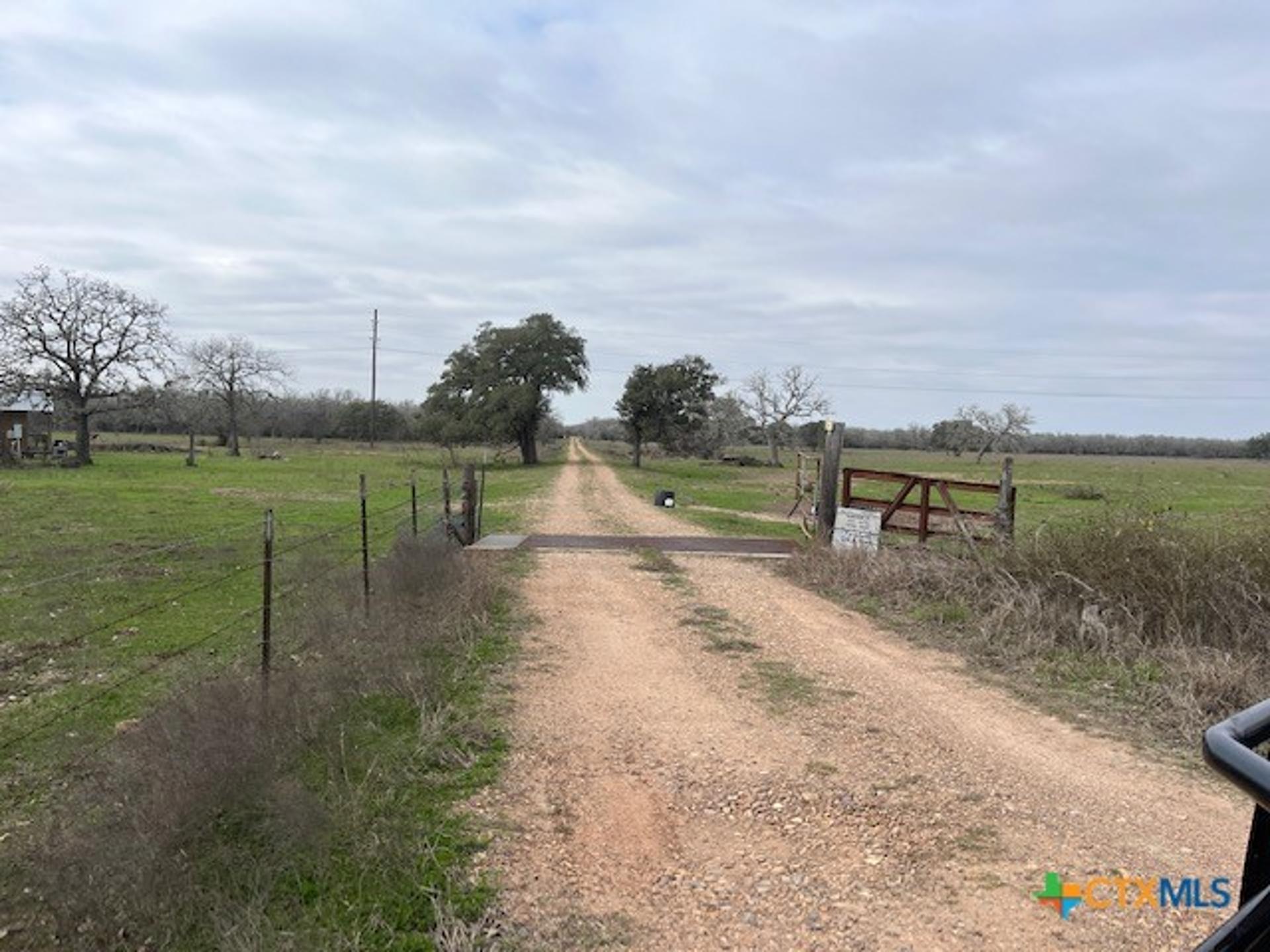 2292 Garrett, Yoakum, TX, 77995
