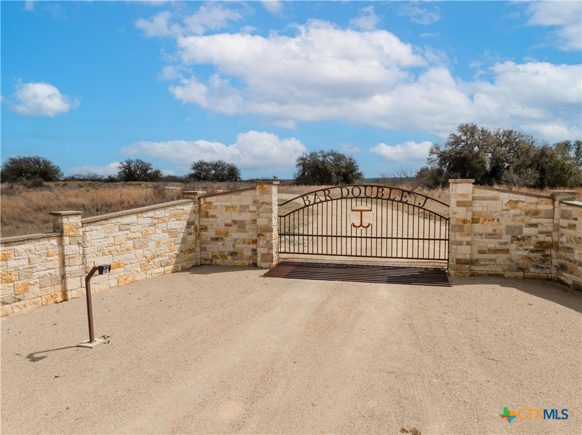 630 N CR 531, Mullin, TX, 76864