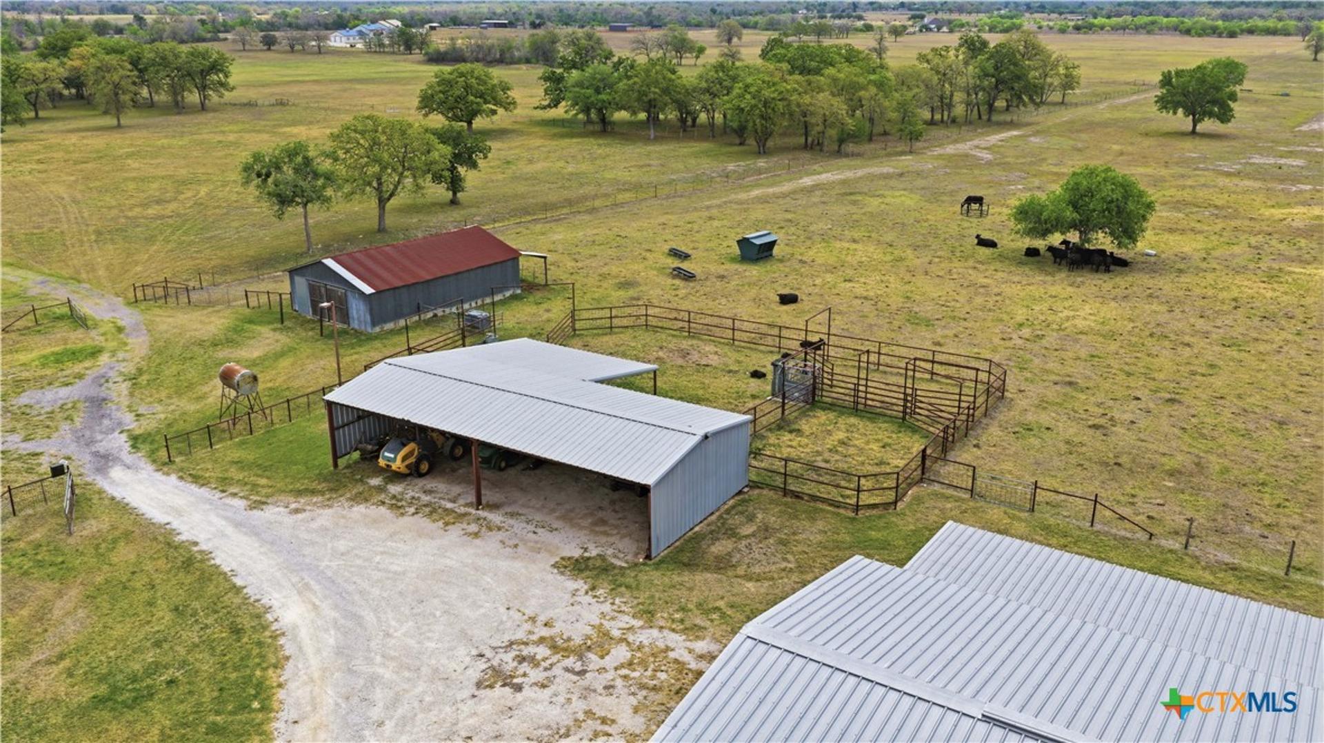 13661 Highway 90, Kingsbury, TX, 78638