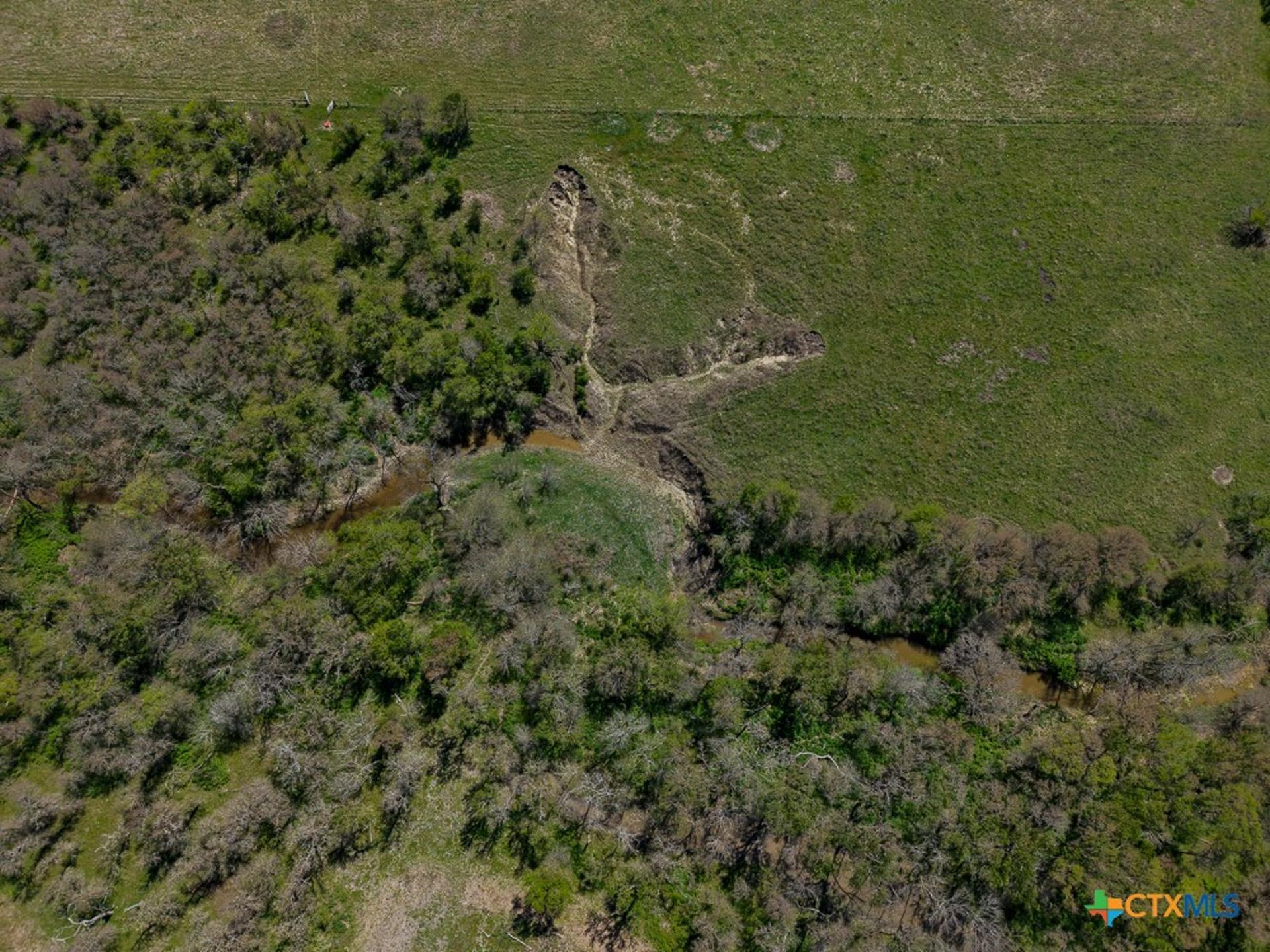 303 LCR 626, Groesbeck, TX, 76642