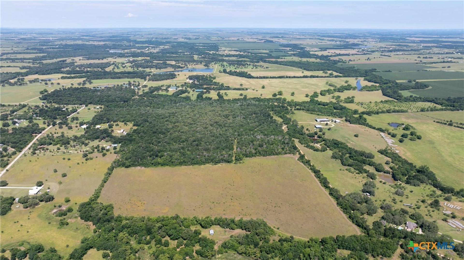 1717 County Road 402, Bartlett, TX, 76511