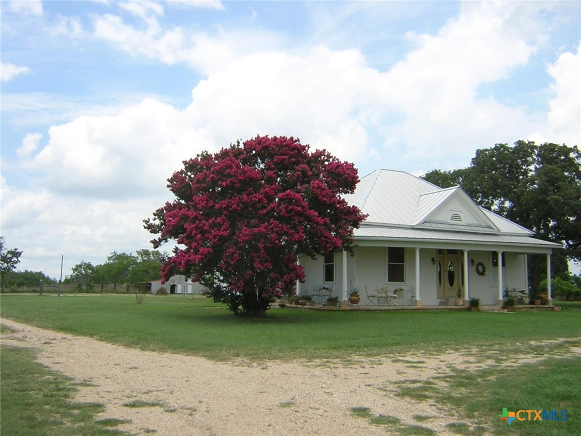 15657 Fm 86, Dale, TX, 78616