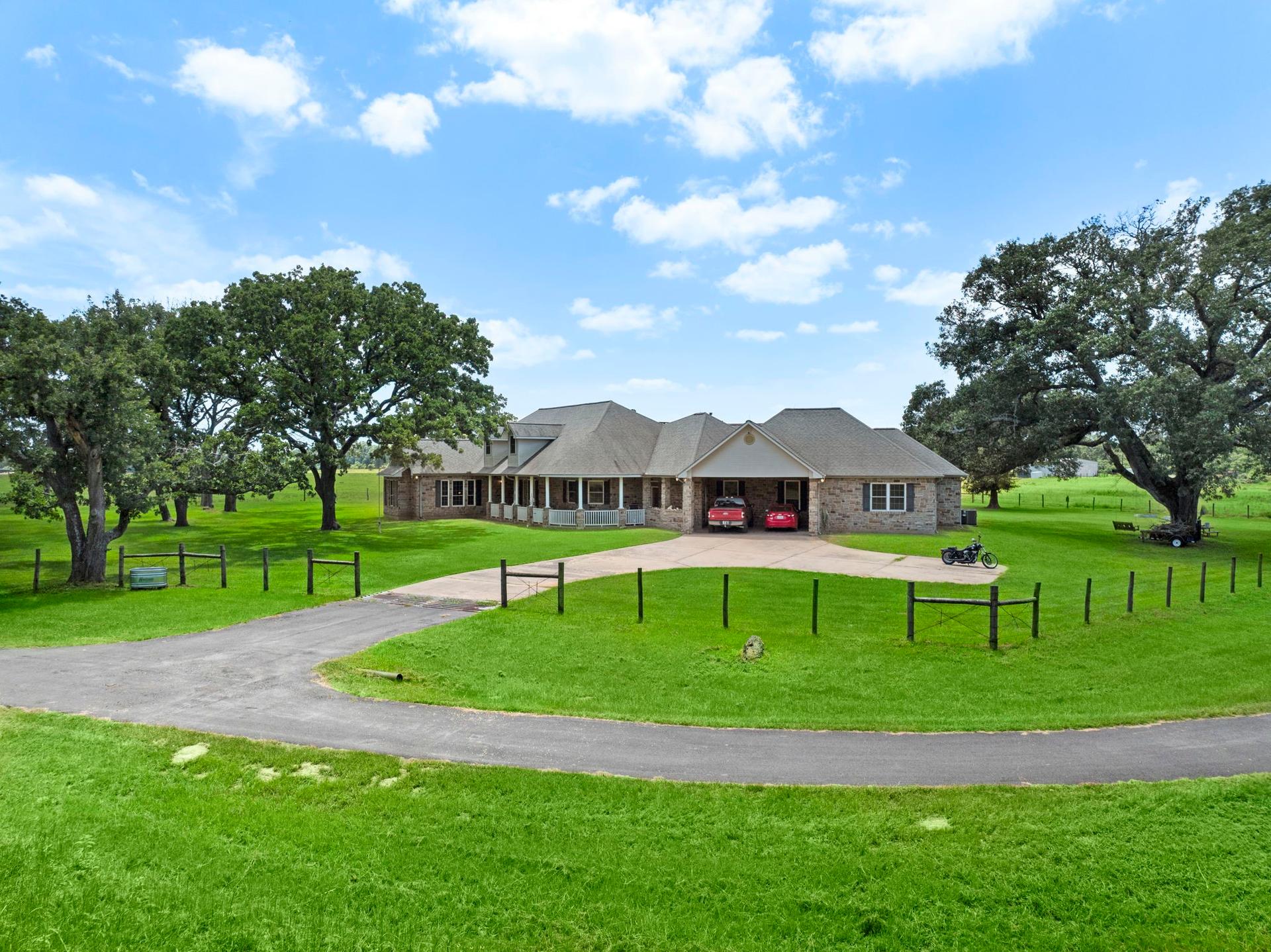35111 Tompkins Road, Hempstead, TX, 77445