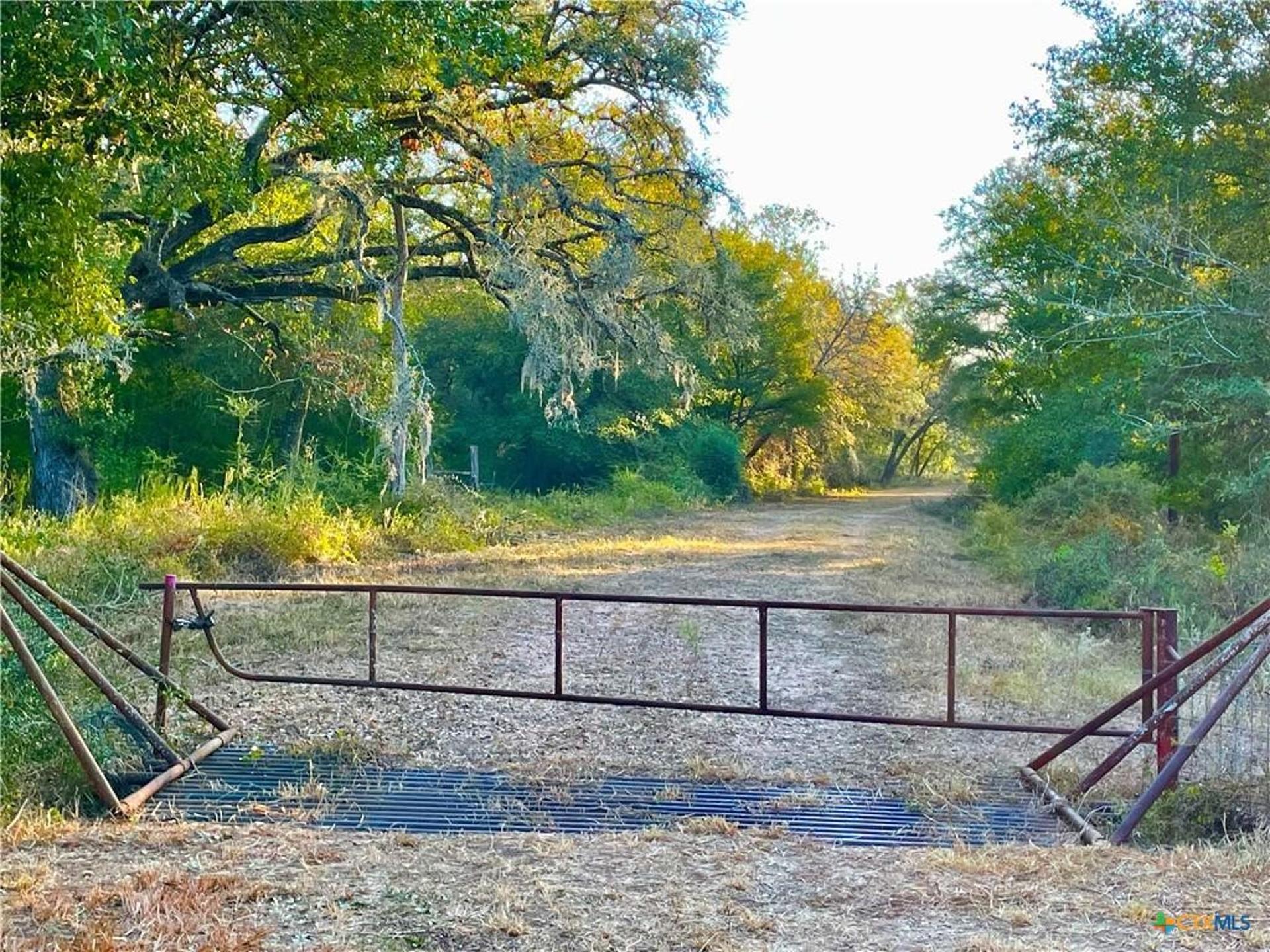 TBD Fm-530, Hallettsville, TX, 77964