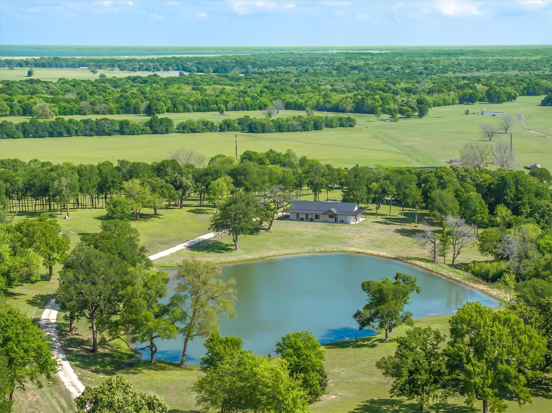 1189 VZ County Road 3702, Wills Point, TX, 75169