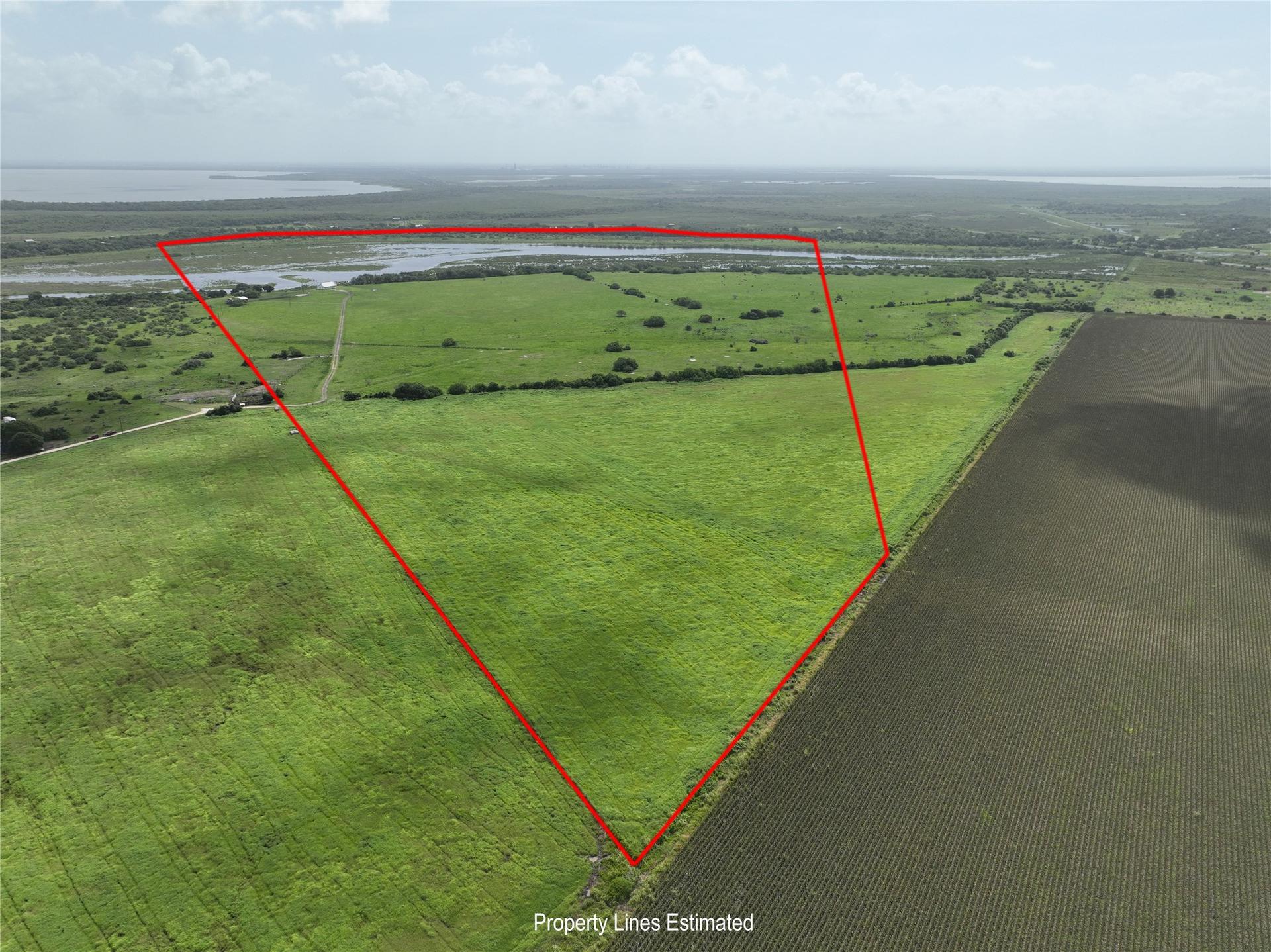 290 Henry Garza Ln, Tivoli, TX, 77990