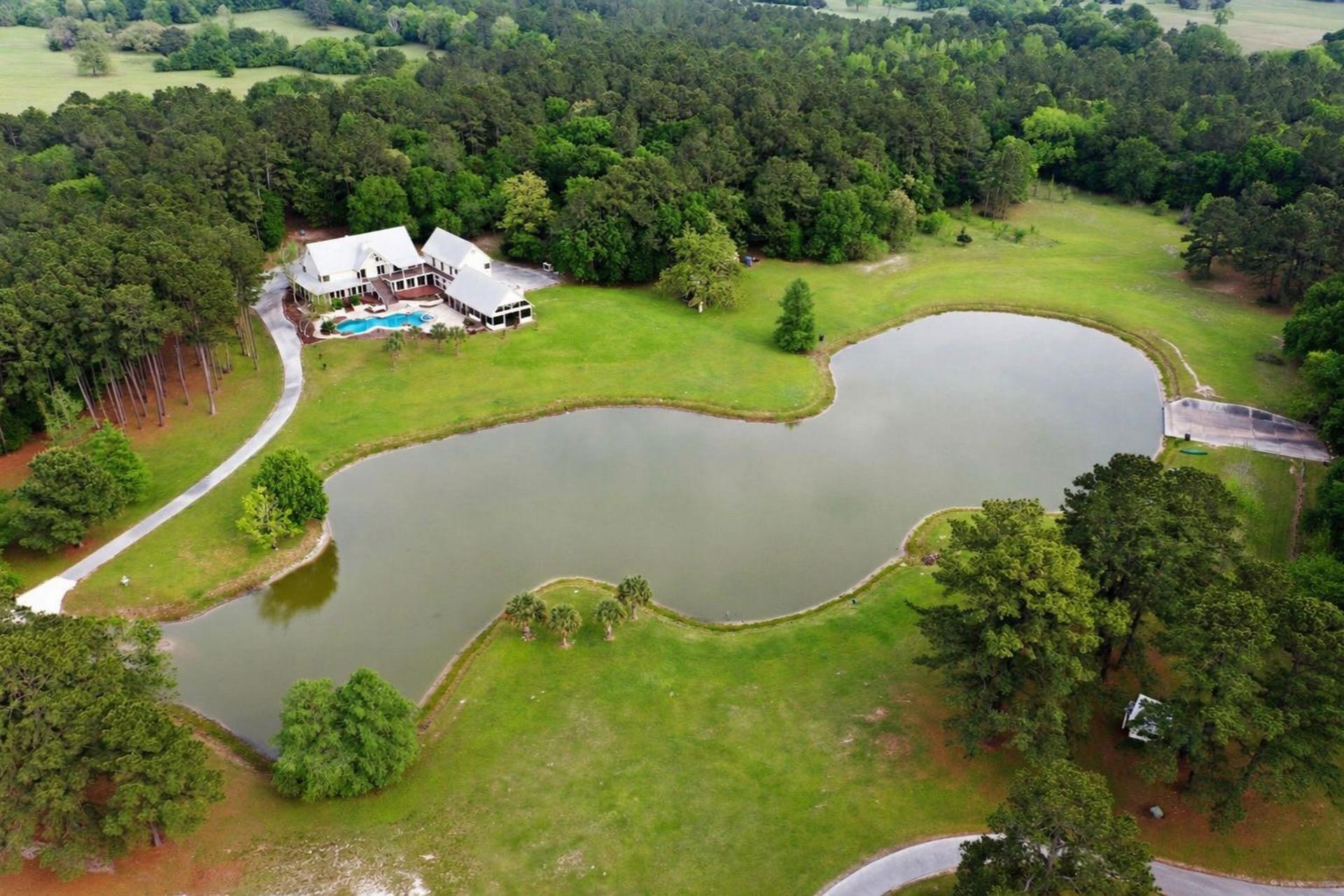 43 Pool, Richards, TX, 77873