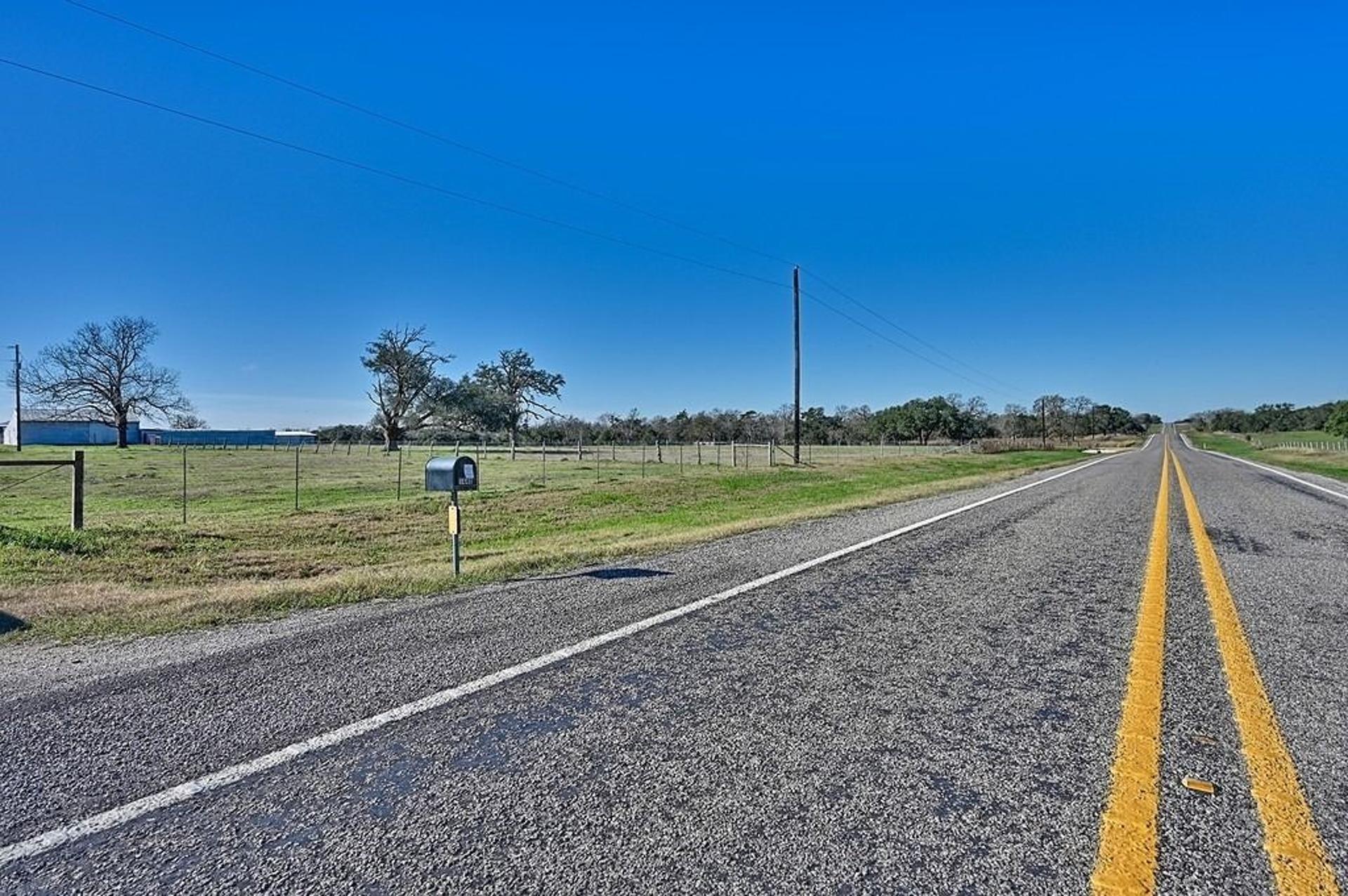 1440 FM 2434, Weimar, TX, 78962