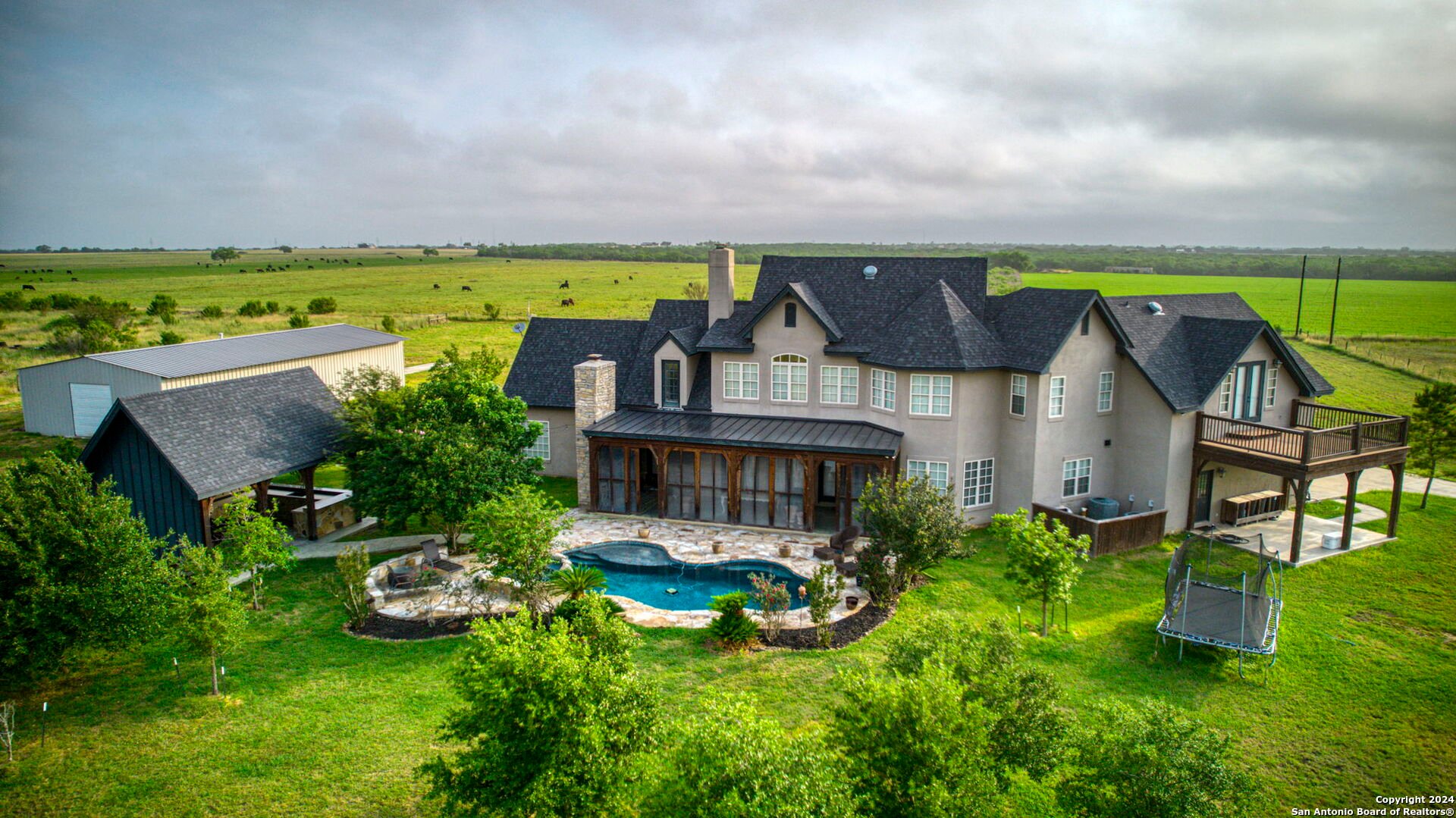 2538 COUNTY ROAD 223, FLORESVILL, TX, 78114-5151