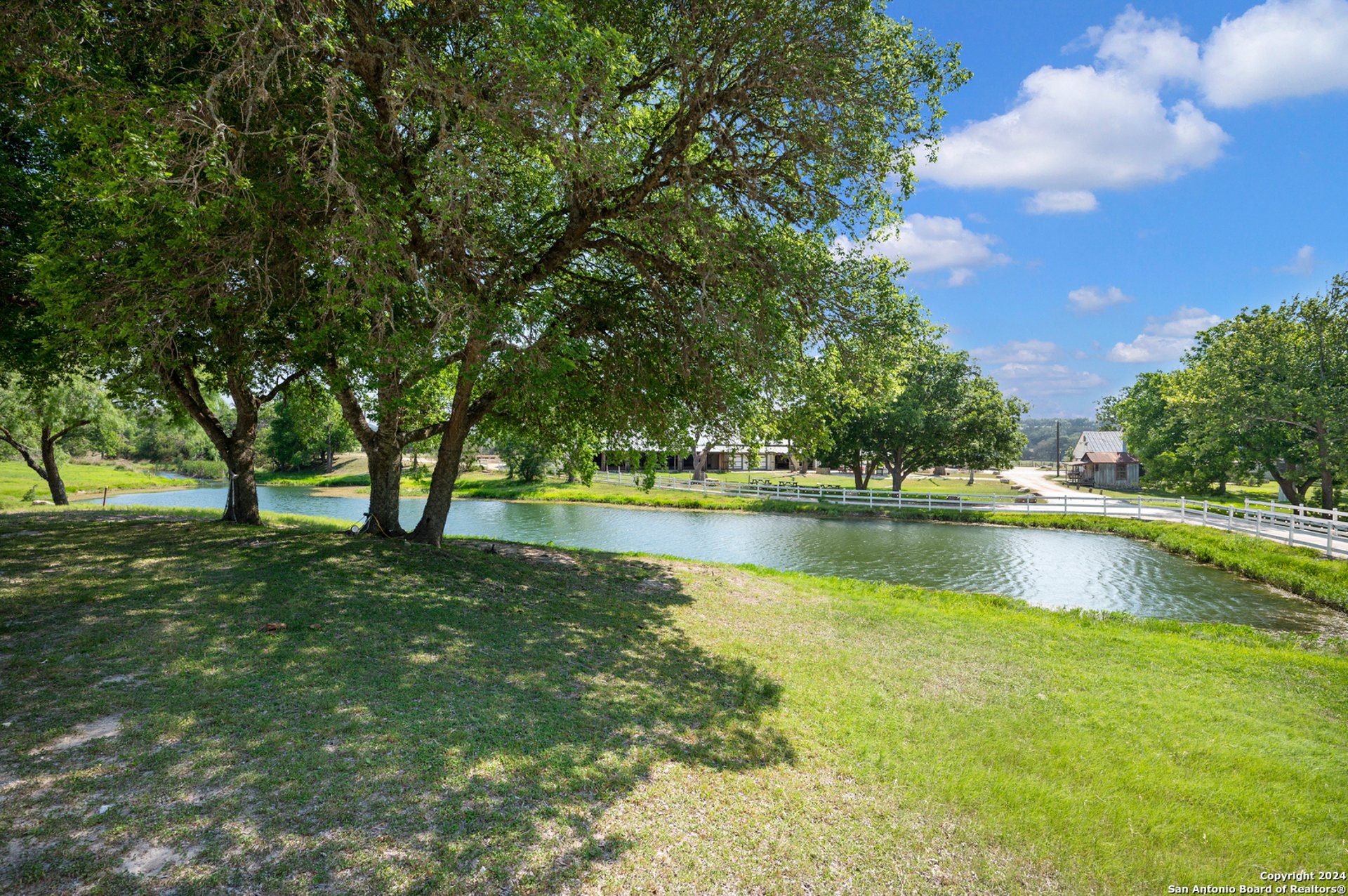 103 waring welfare, BOERNE, TX, 78006