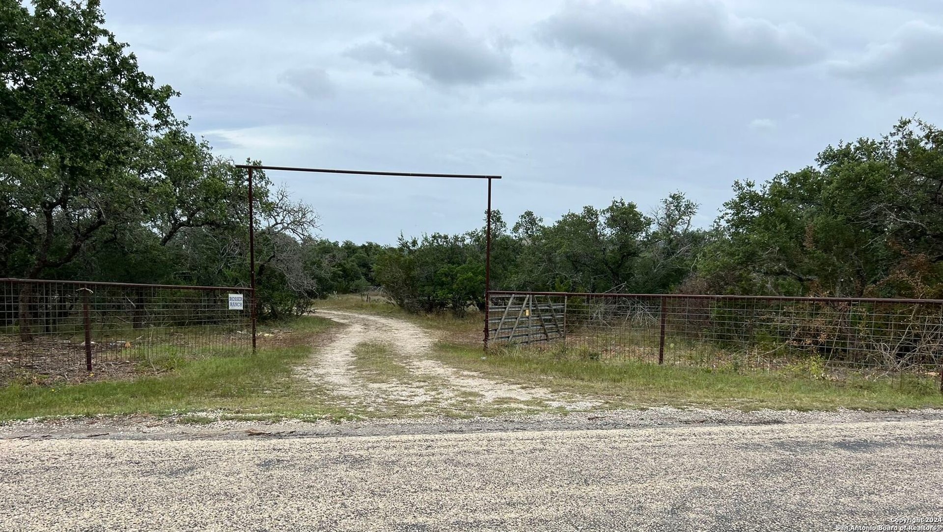 1984 North Grape Creek Rd, FREDERICKS, TX, 78624