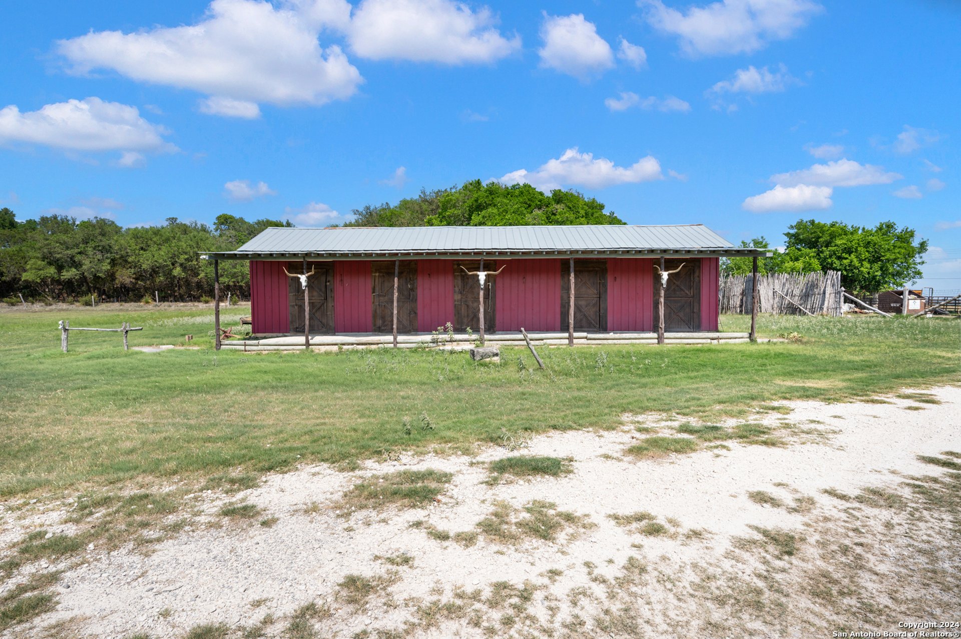 109 Waring Welfare, BOERNE, TX, 78015