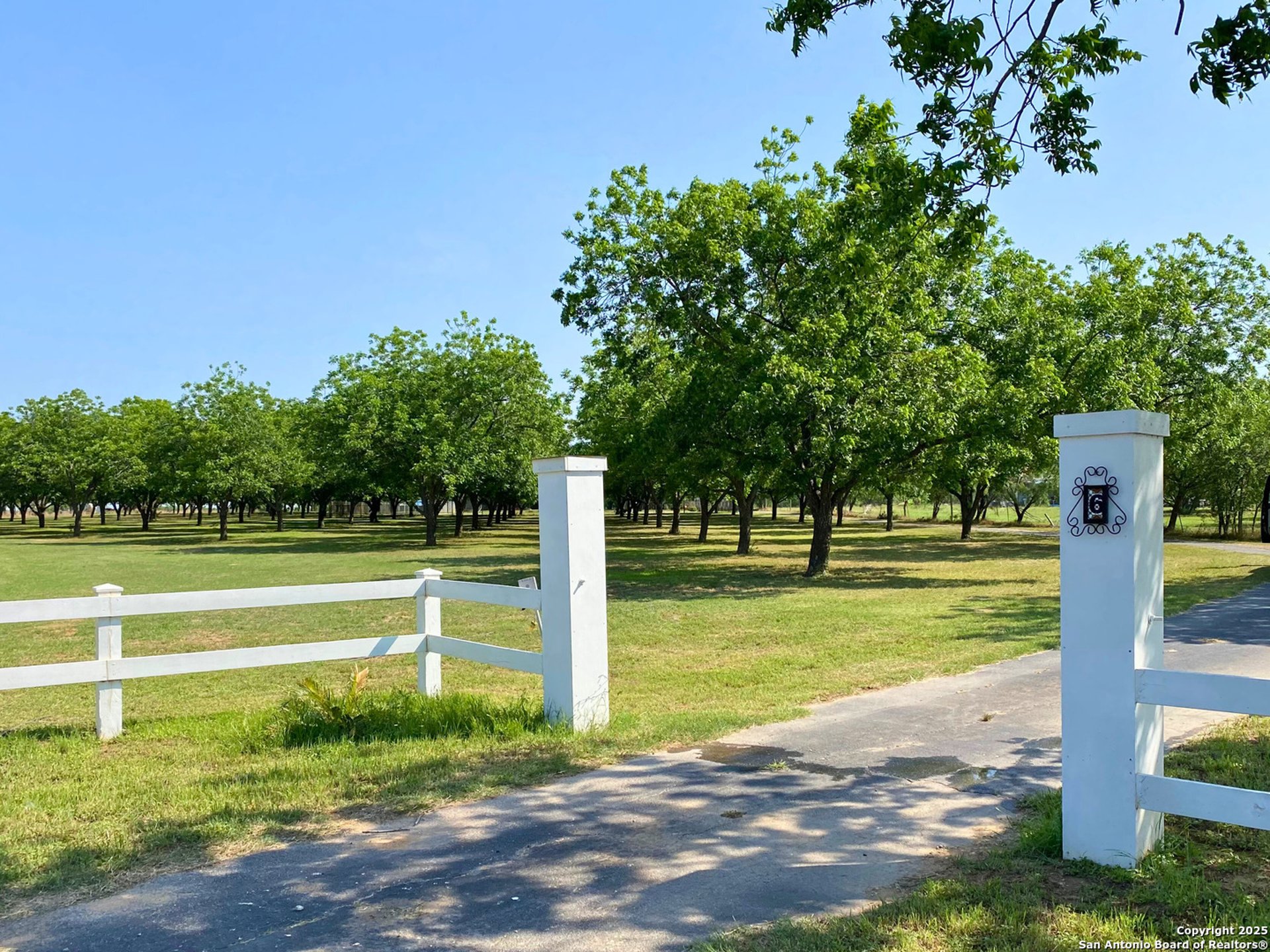6 Collins Hill Rd, LYTLE, TX, 78052