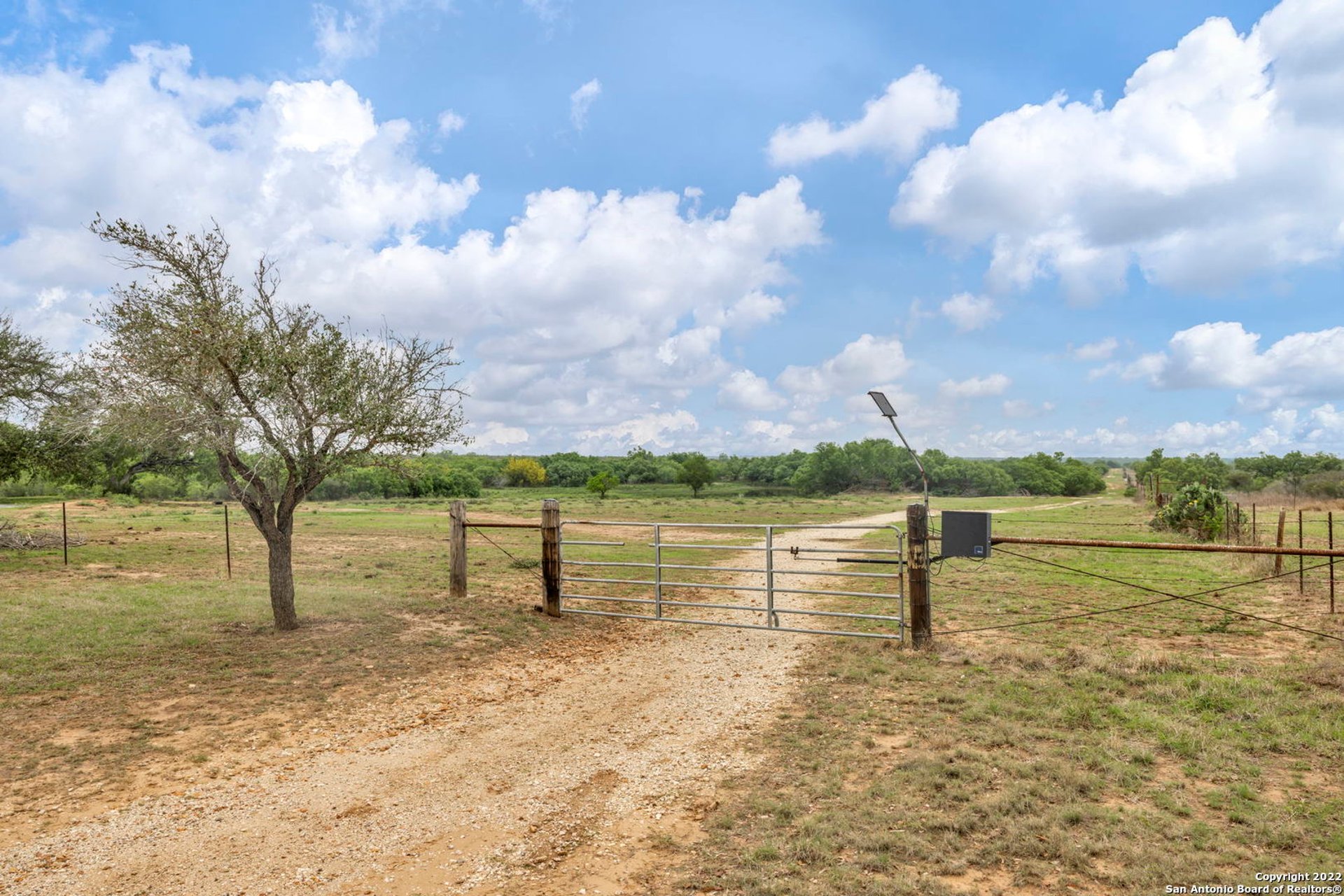 4141 CR 343, CHARLOTTE, TX, 78011