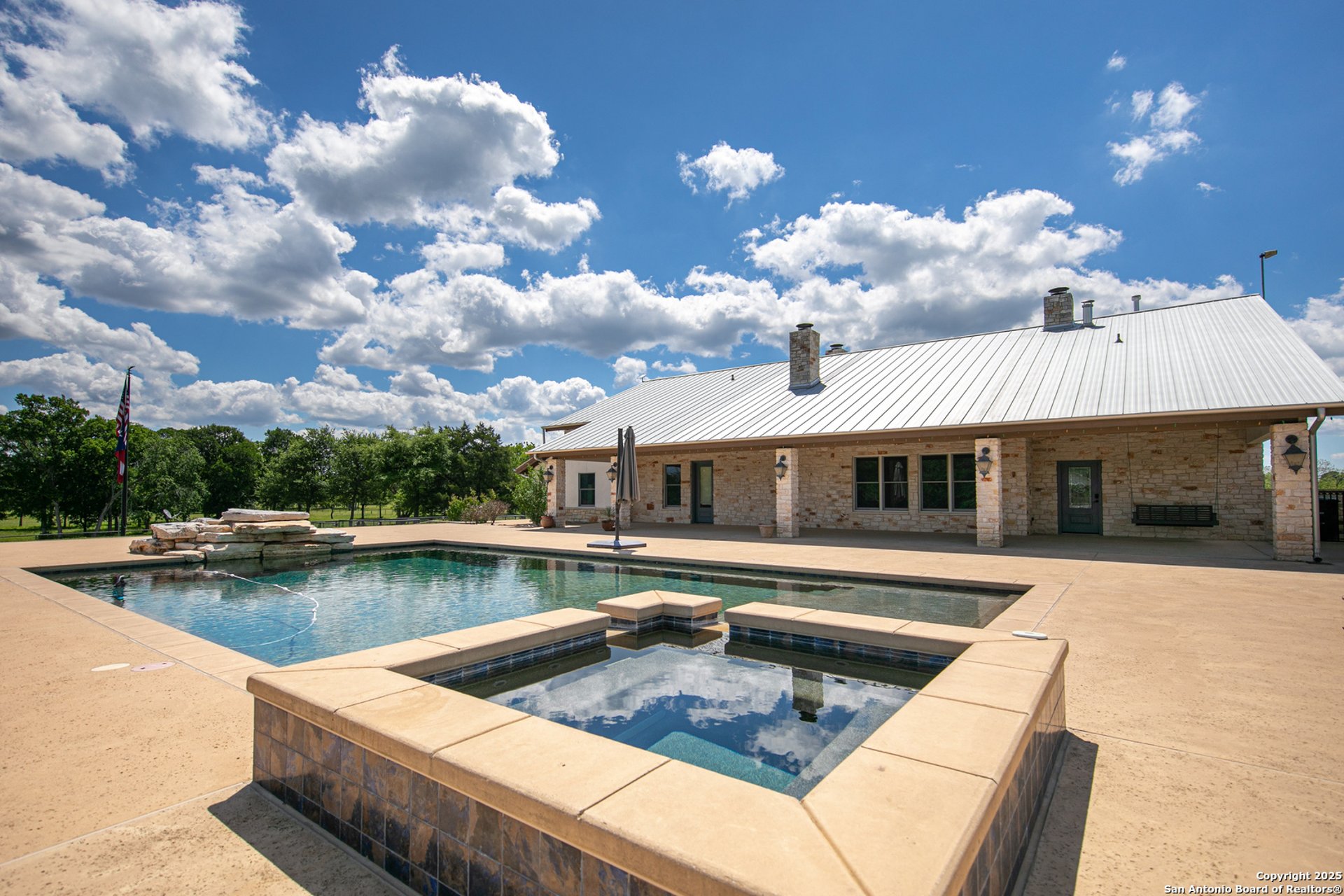 9560 Old Colony Line Rd, DALE, TX, 78616
