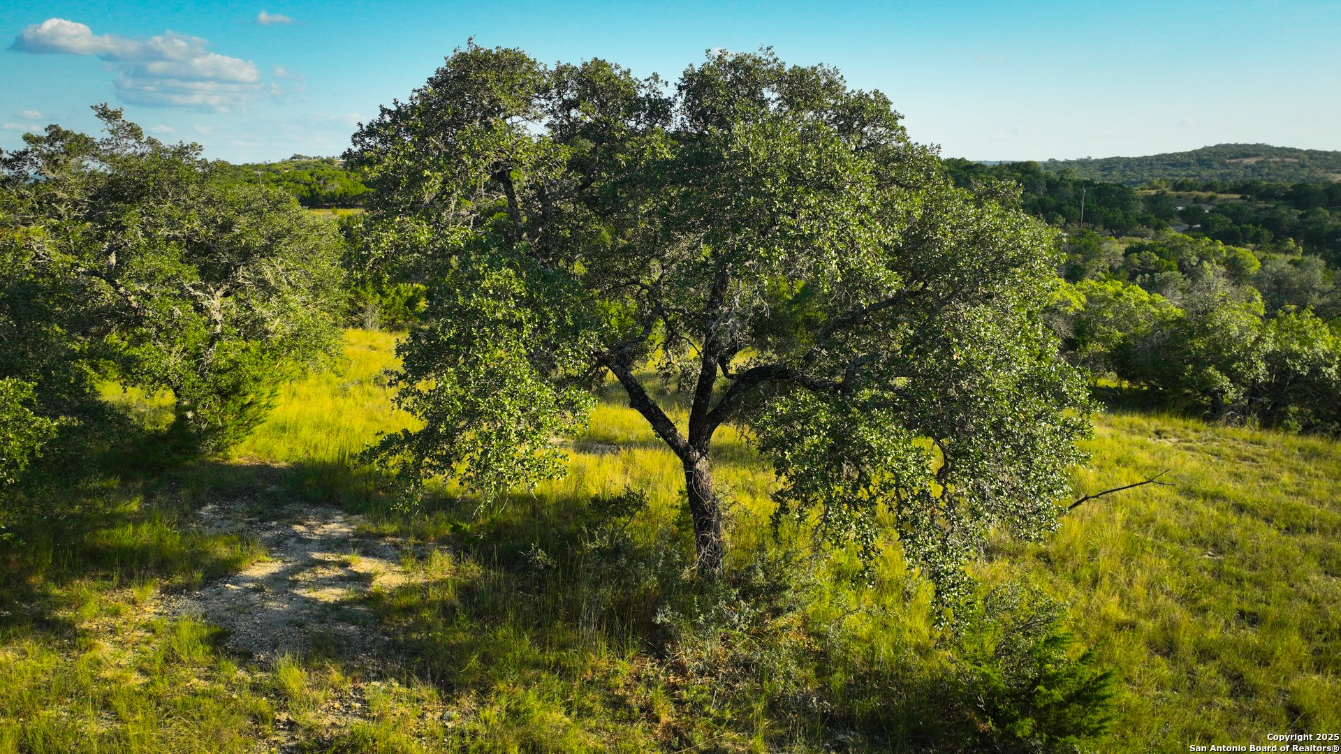 FAR HILLS RANCH Tract 3, COMFORT, TX, 78013