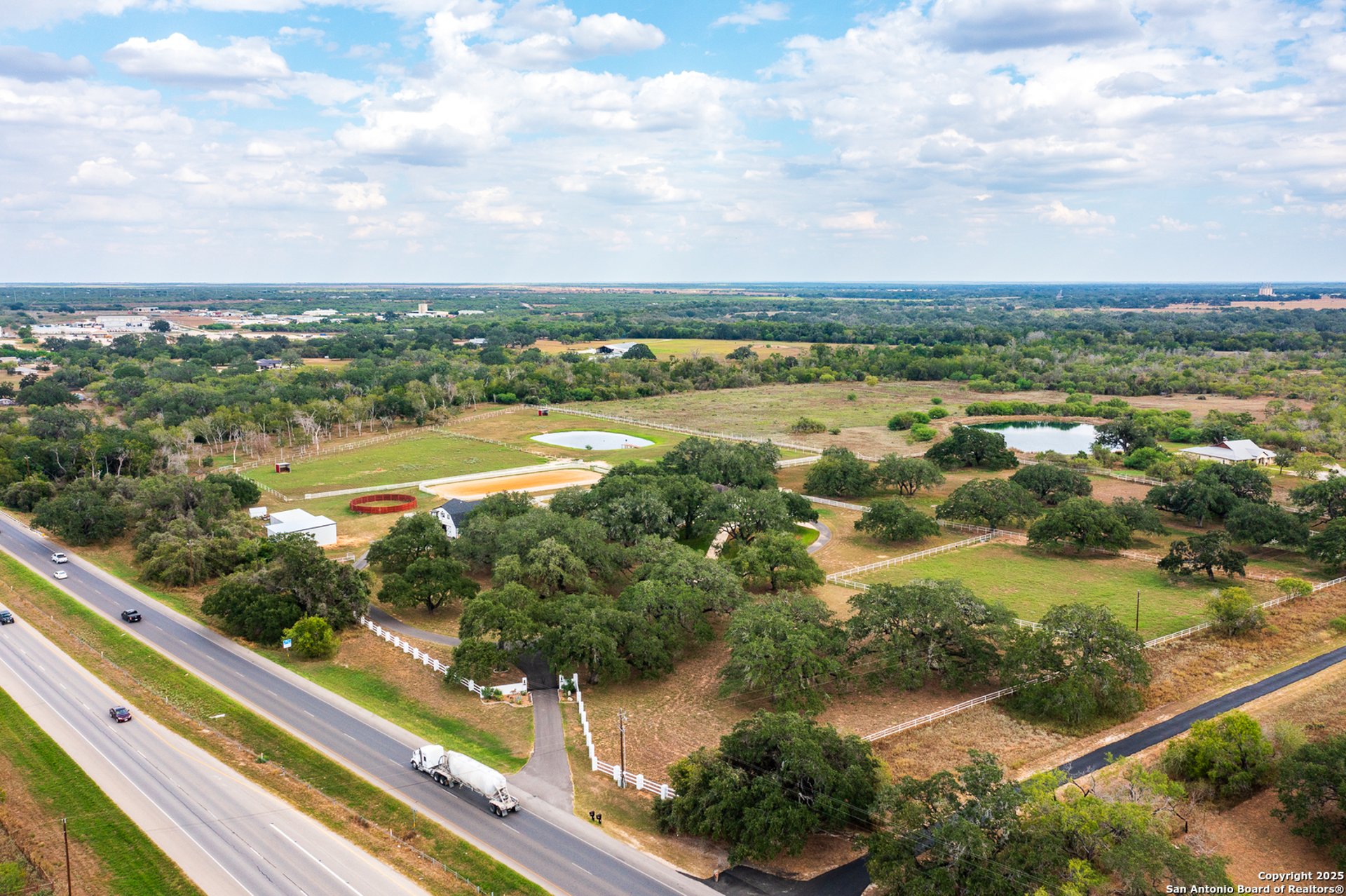 2310 state highway 97, PLEASANTON, TX, 78064