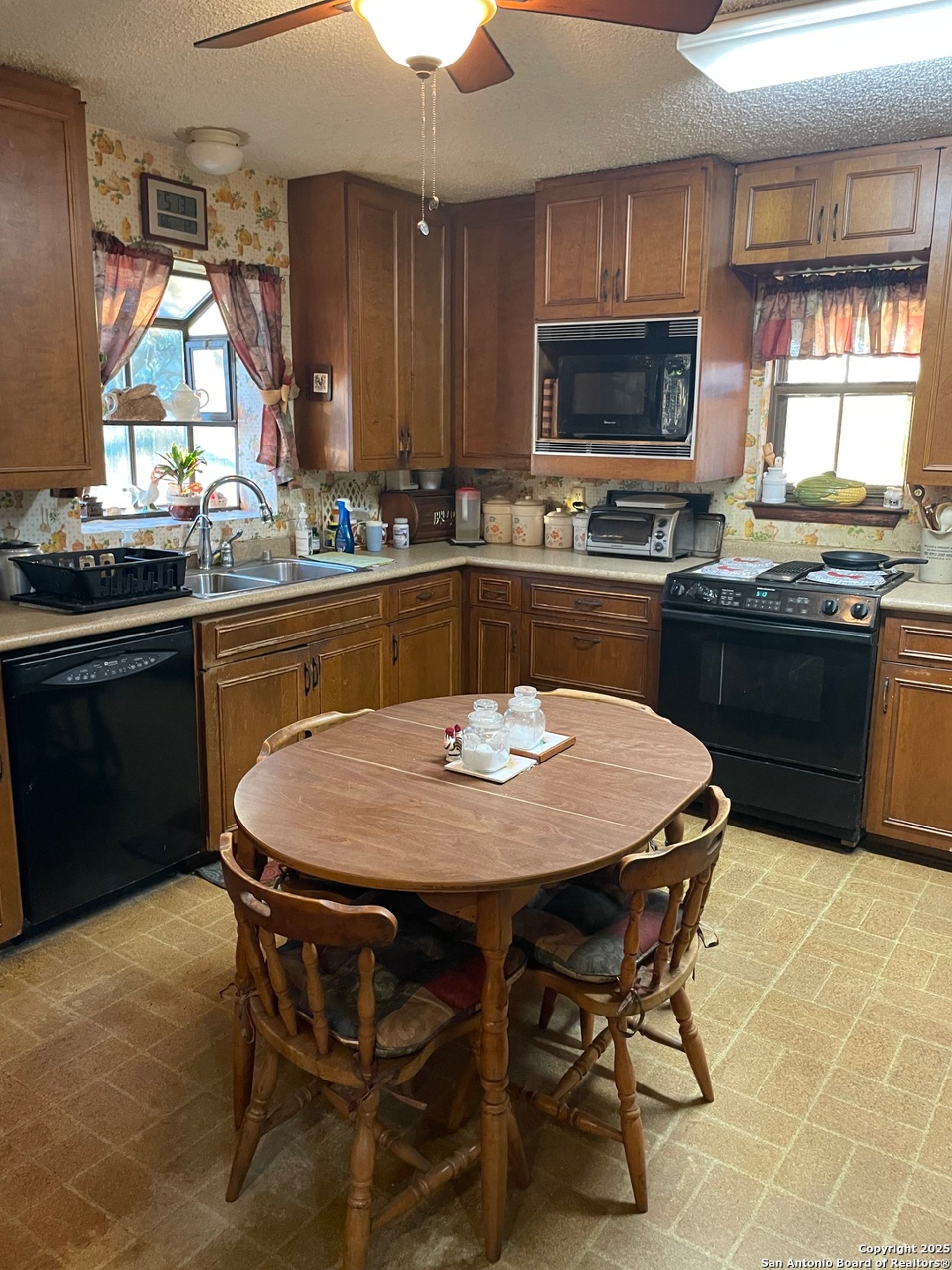 15145 Alternate 90, KINGSBURY, TX, 78638