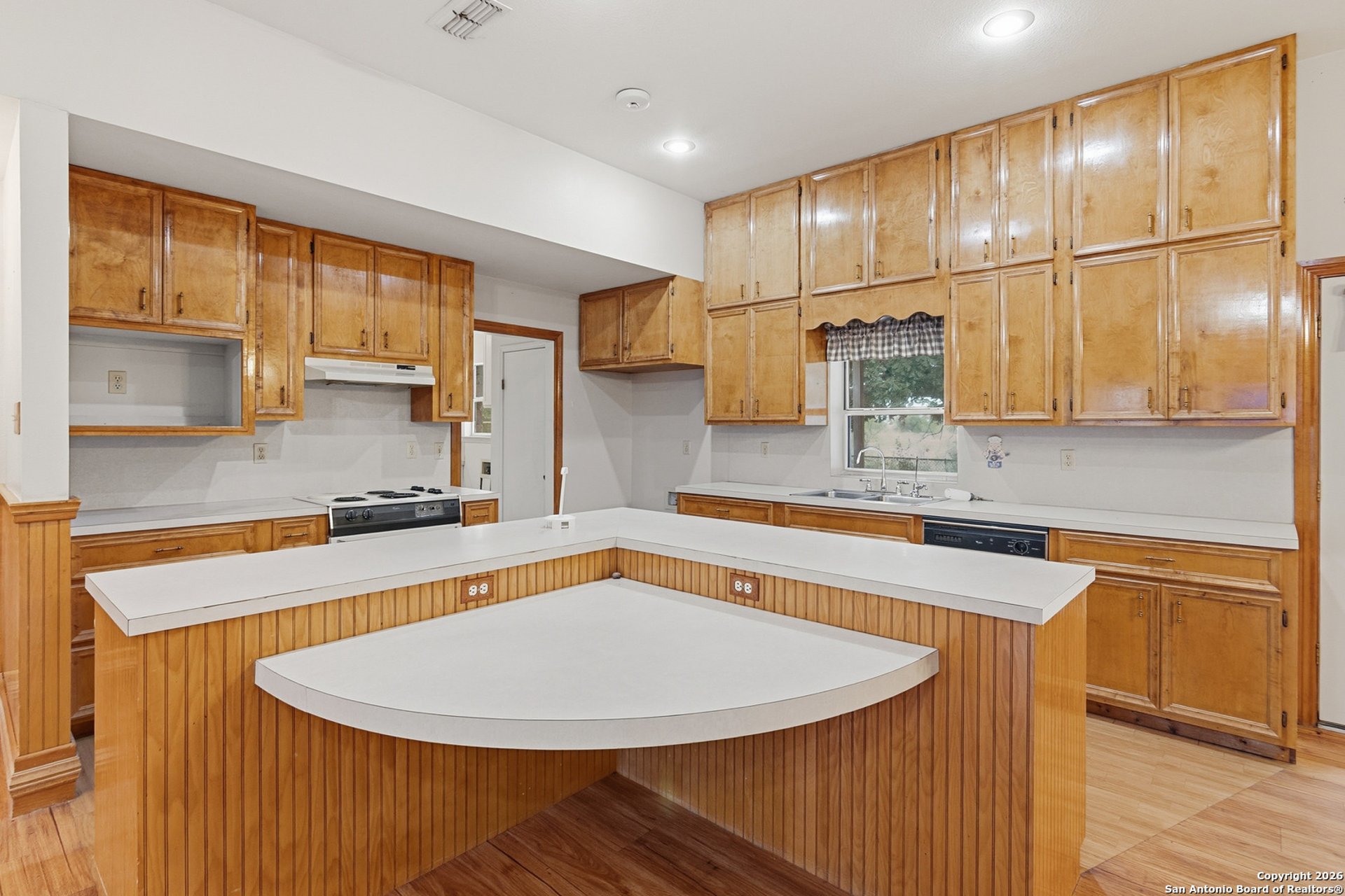 9325 Fm 1339, MARTINDALE, TX, 78655