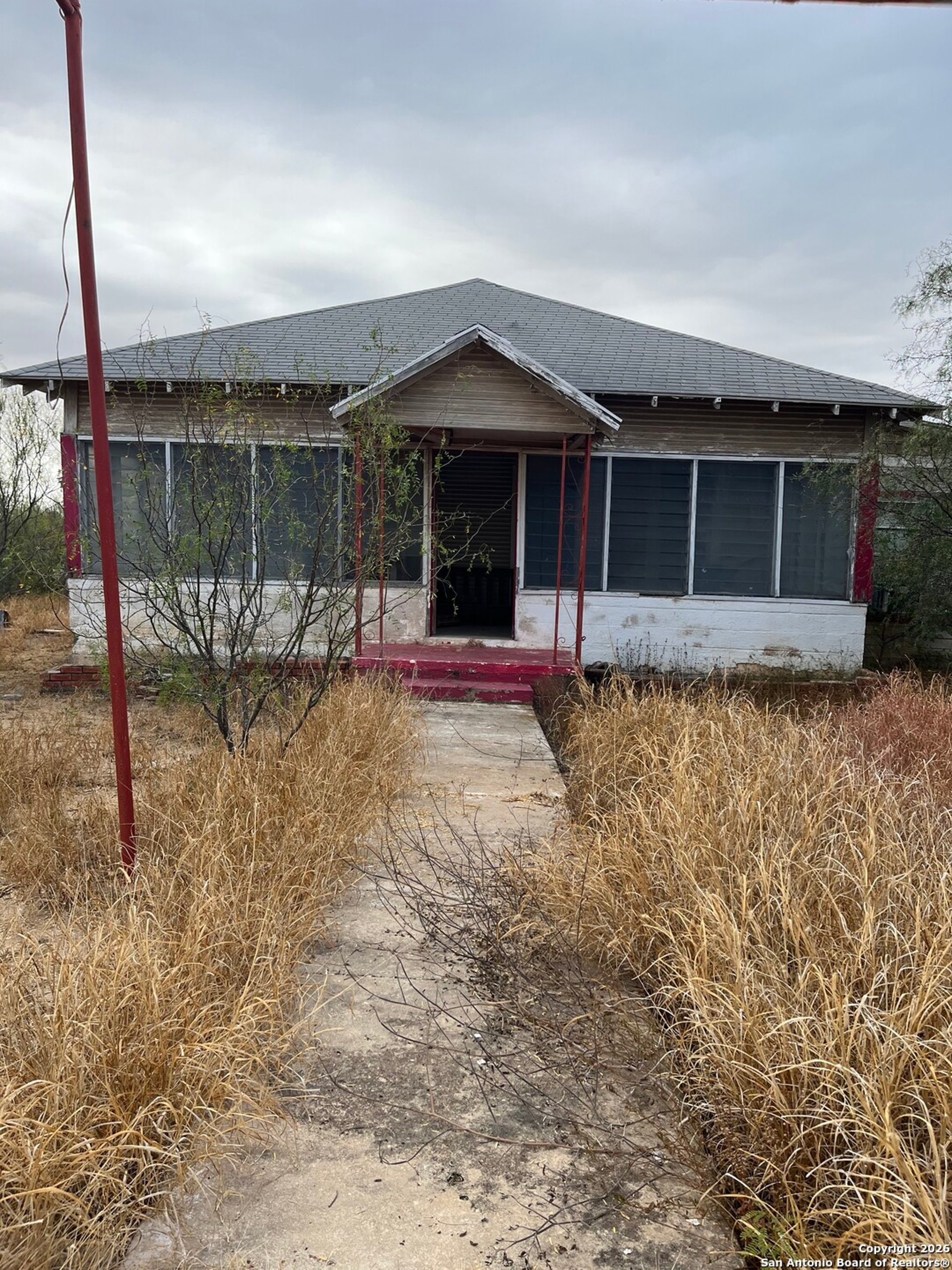87 quinney, CARRIZOSPR, TX, 78834