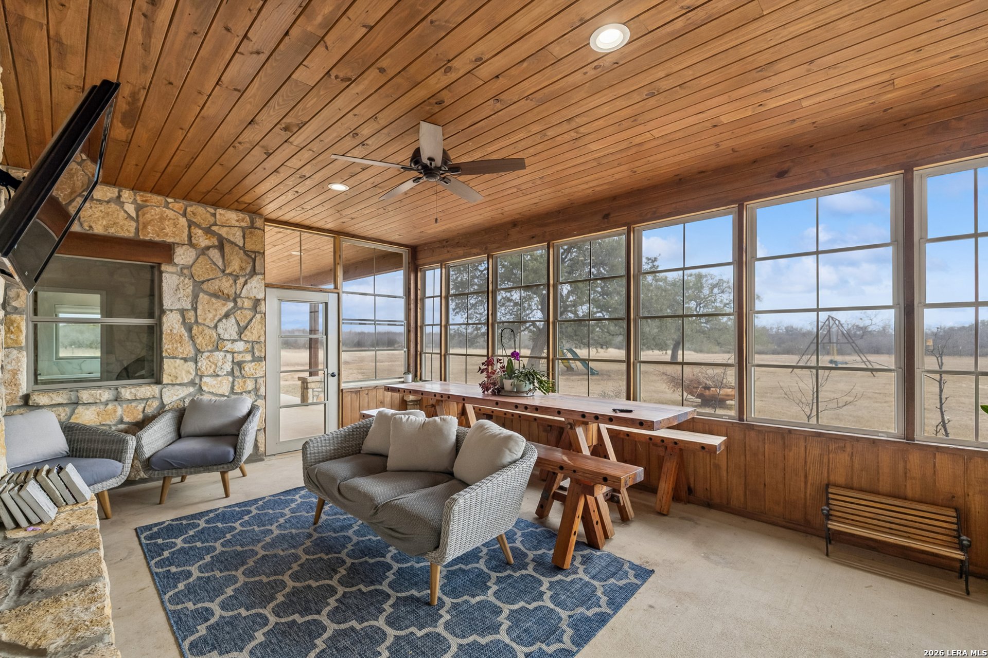 854 county road 7421, YANCEY, TX, 78886