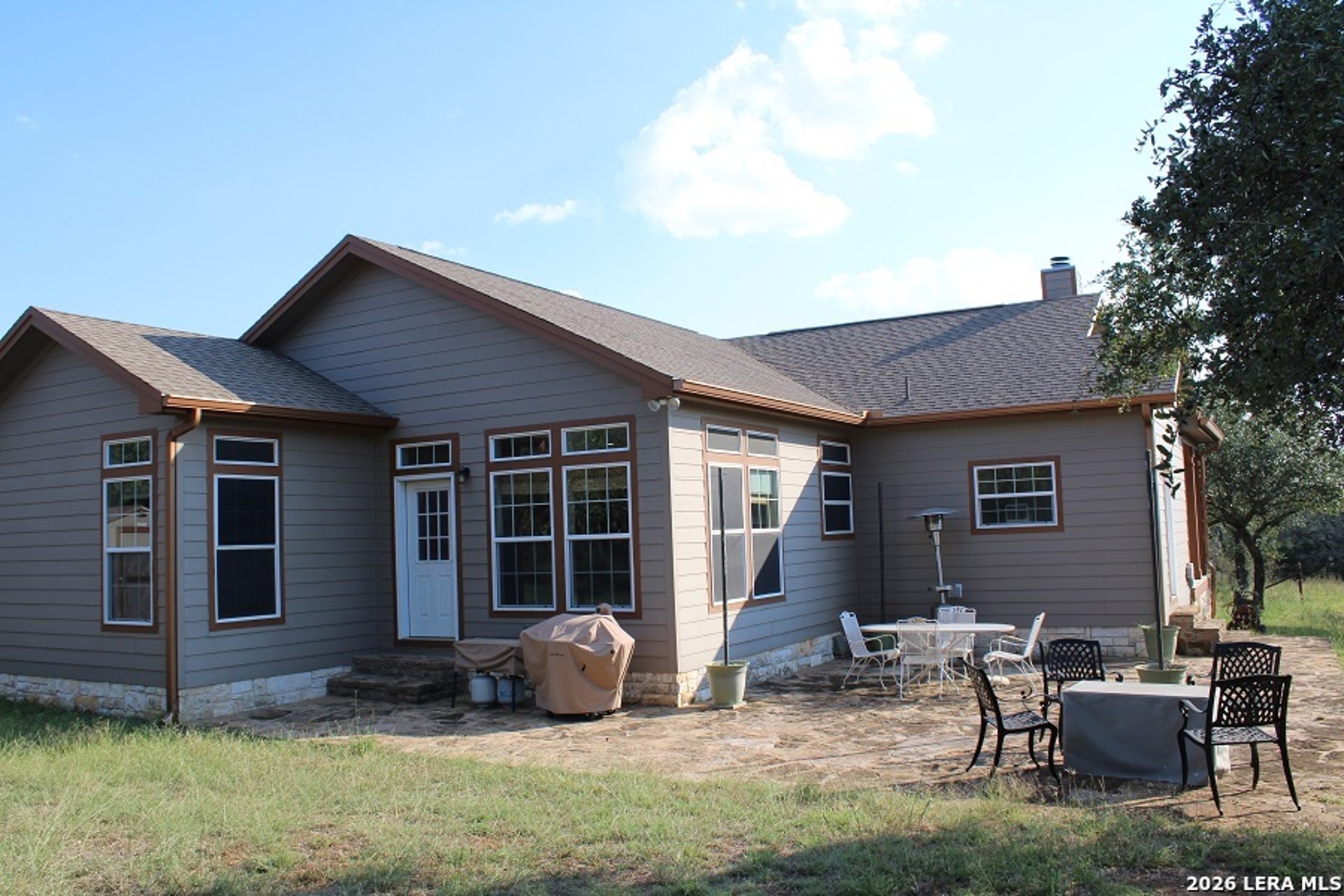 1121 CR 381 CR 381, FREDONIA, TX, 76842