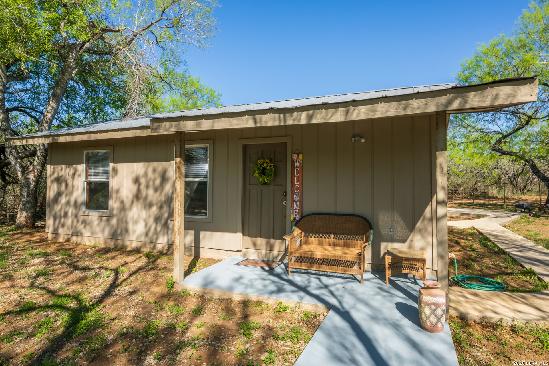 1048 County Road 640, HONDO, TX, 78861