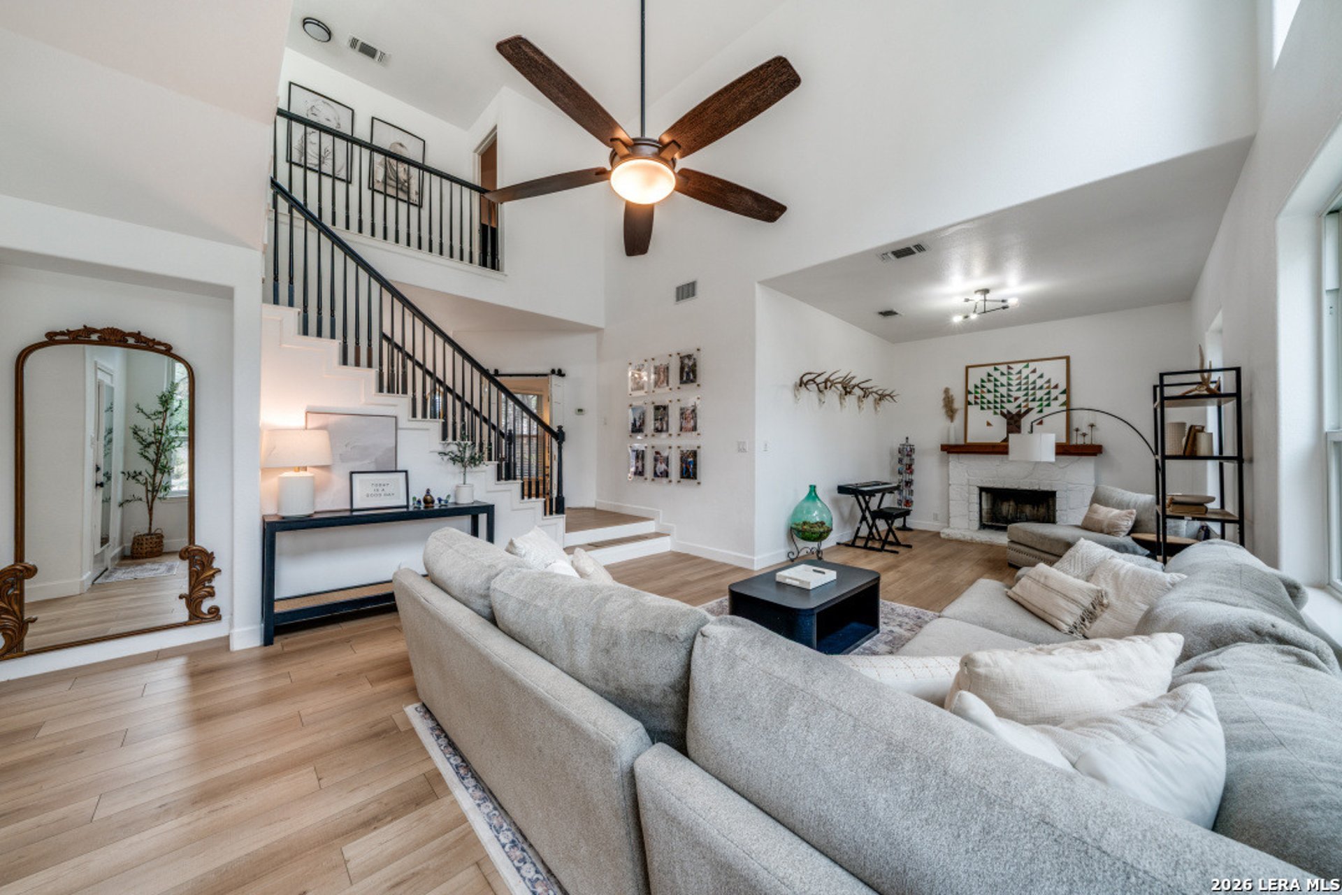 322 Dublin Cir, FLORESVILL, TX, 78114