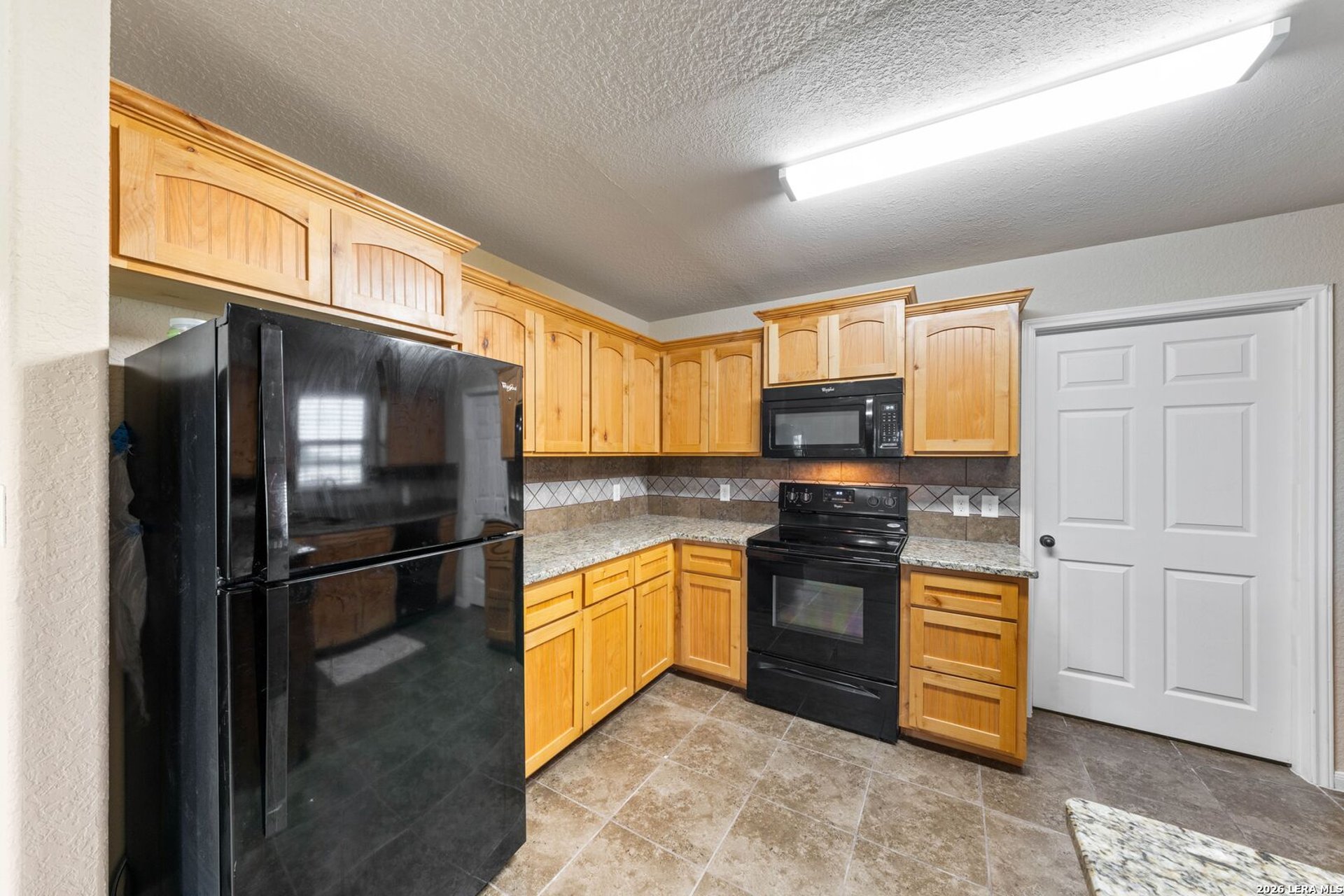 16371 Borregas Rd, ELMENDORF, TX, 78112