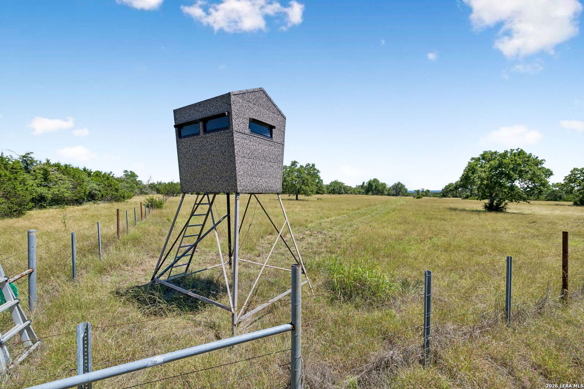 230 OLD ROEDER RD NW, HARPER, TX, 78631