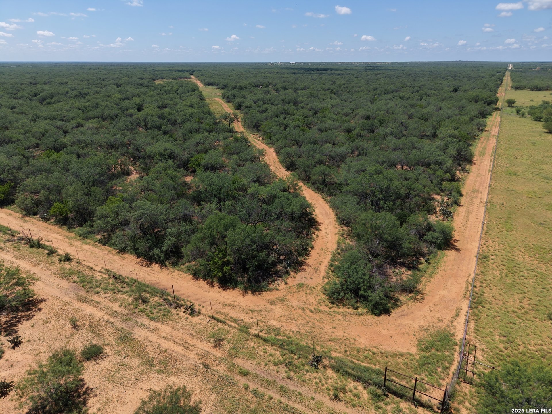 999 Jordan Rd, ENCINAL, TX, 78019