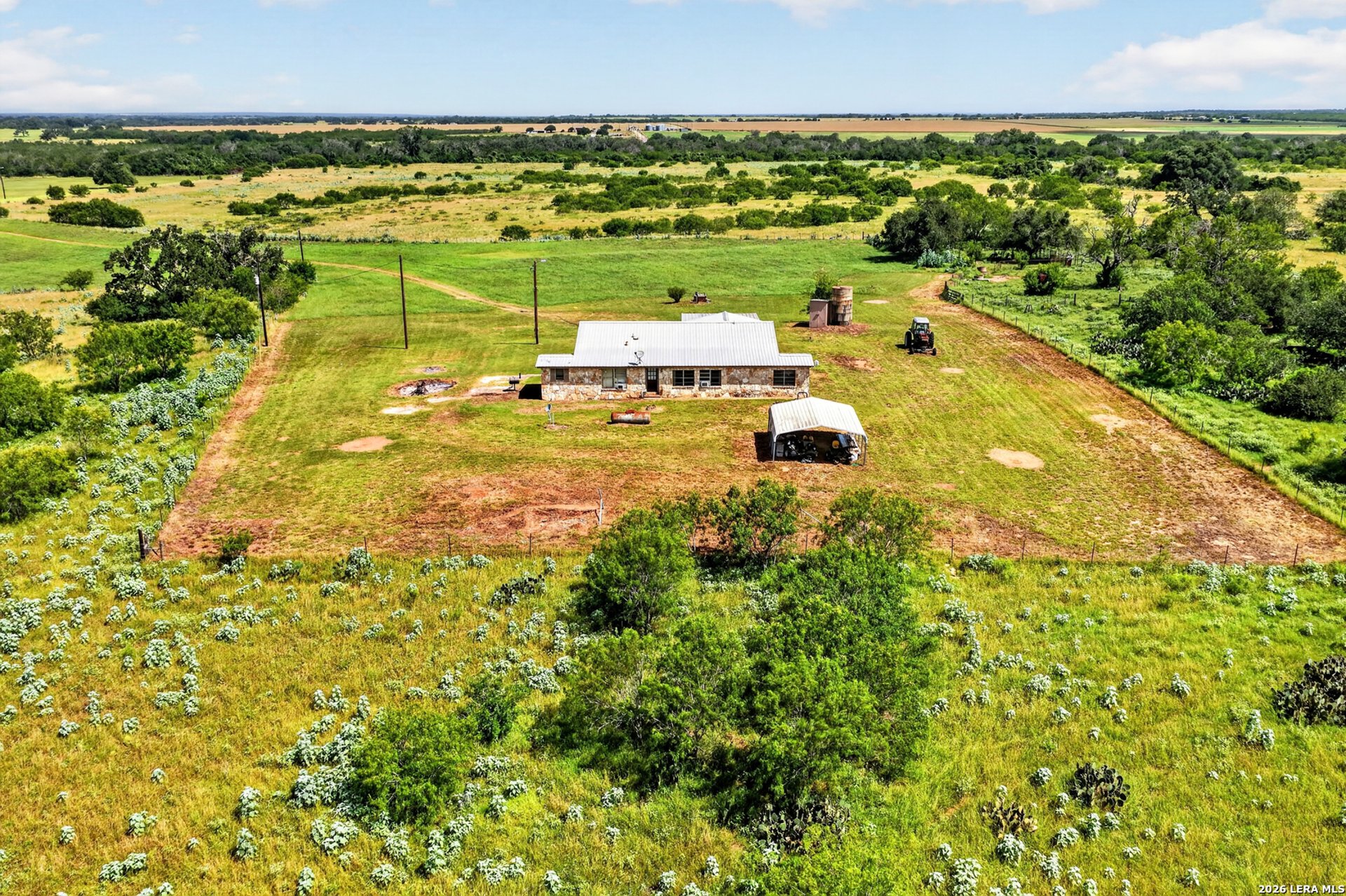457 County Road 410, STOCKDALE, TX, 78160