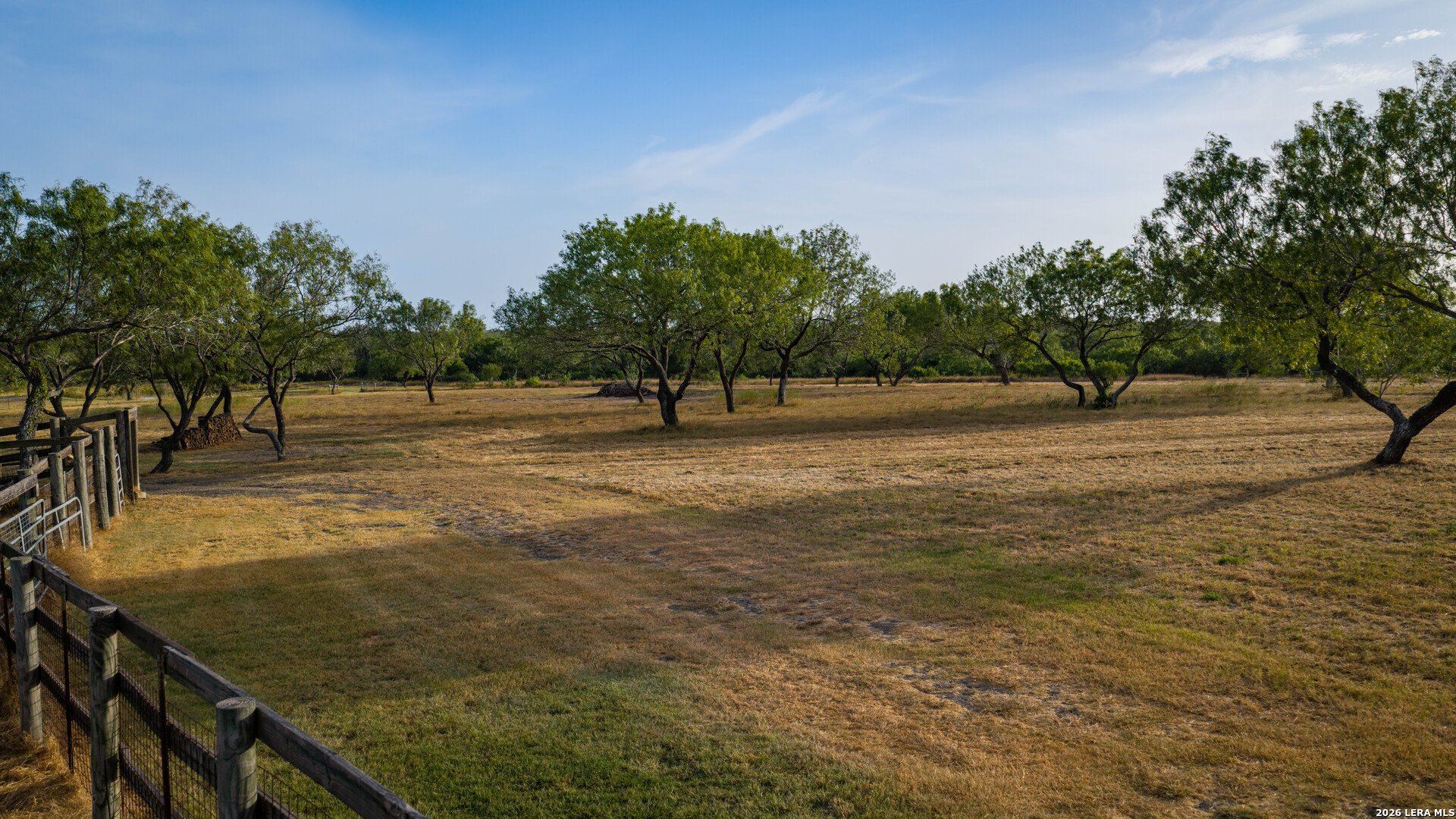 1958 County Road 237, FALLS_CITY, TX, 78113