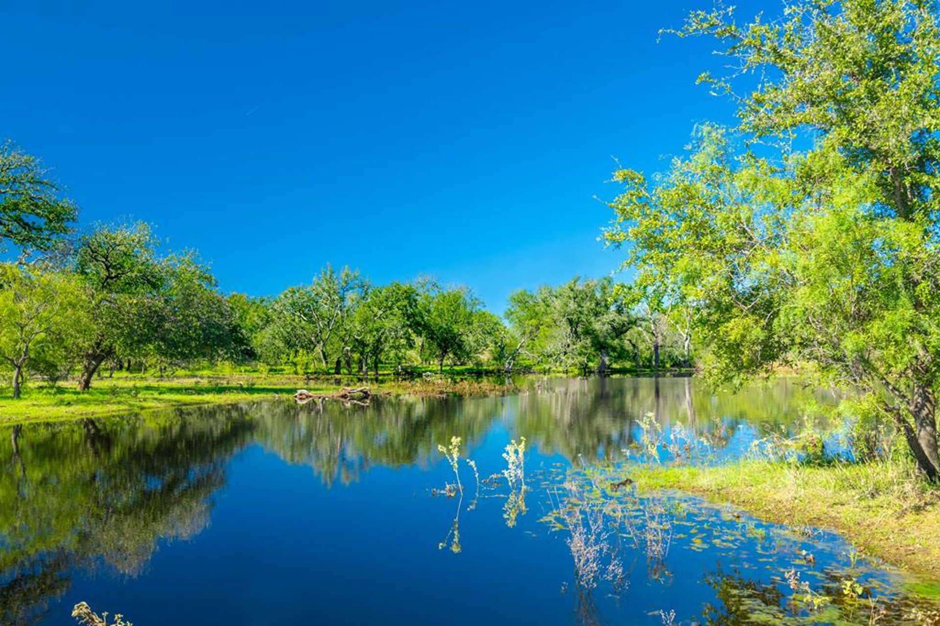 000 County Rd 102, Llano, TX, 78643