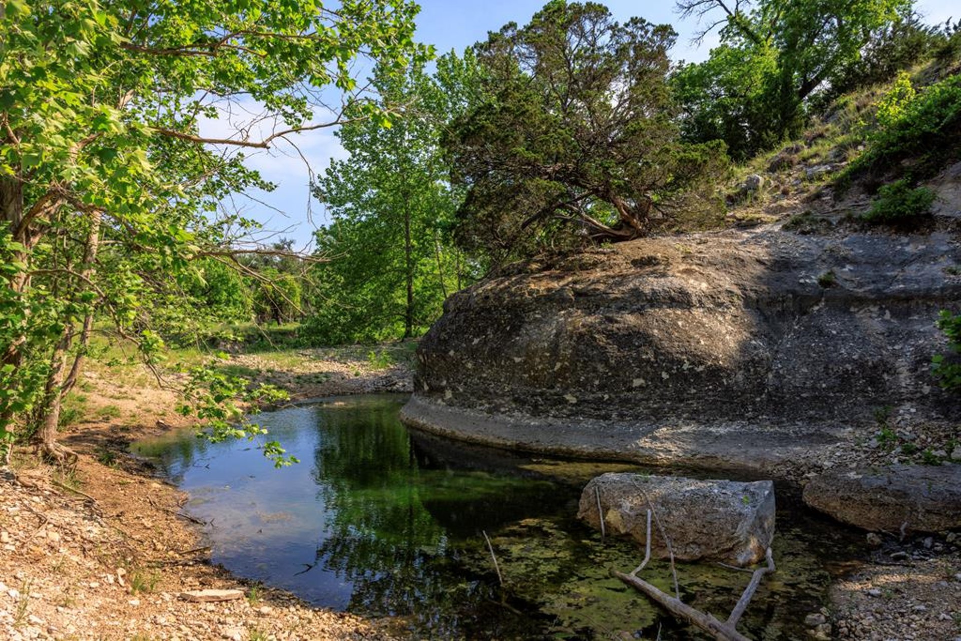 1820 Pressler-Henke Rd, Fredericksburg, TX, 78624