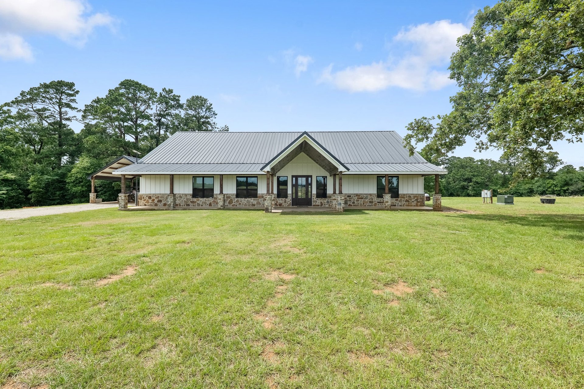 1406 State Highway 21, Crockett, TX, 75835