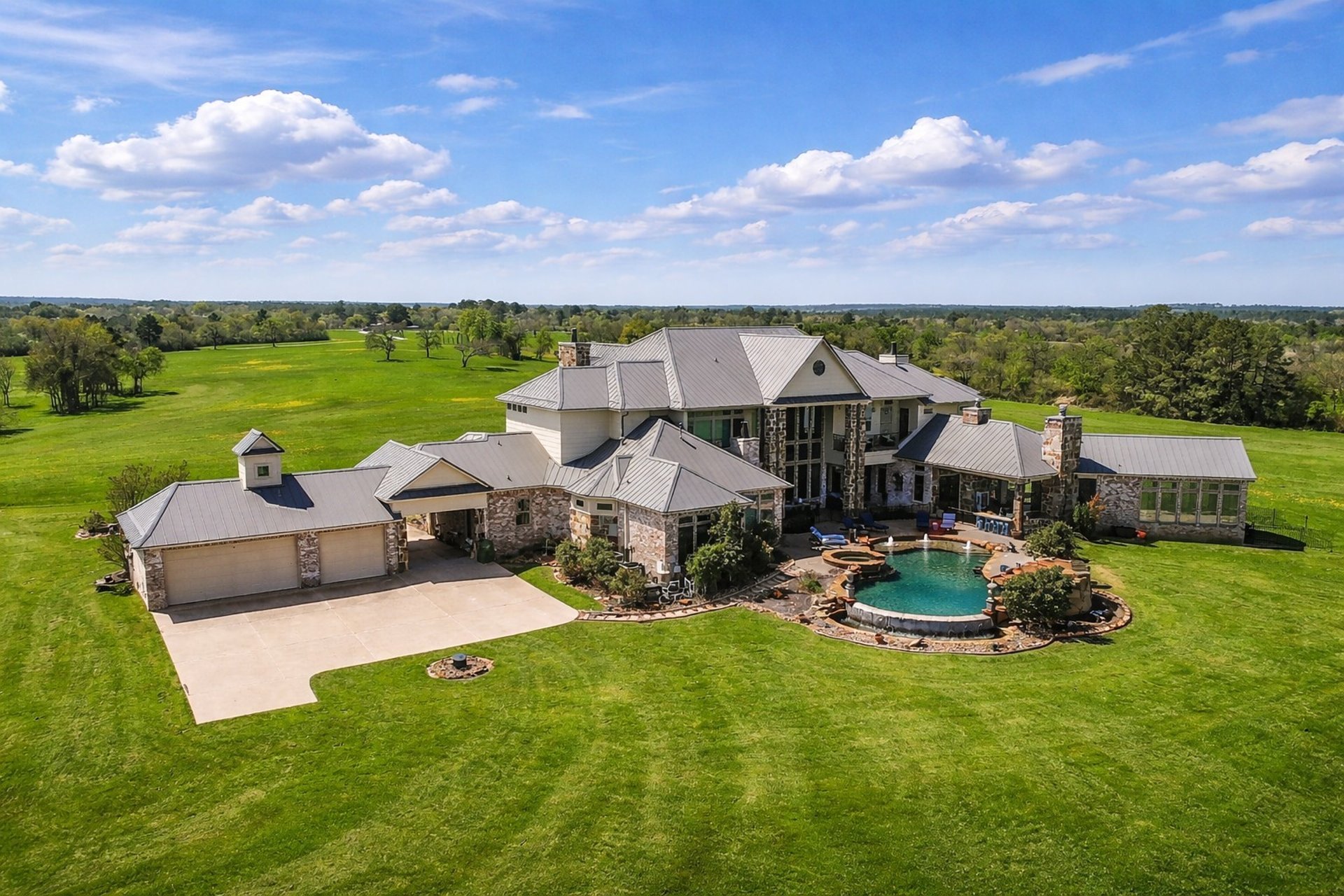 460 Bishop, Huntsville, TX, 77320