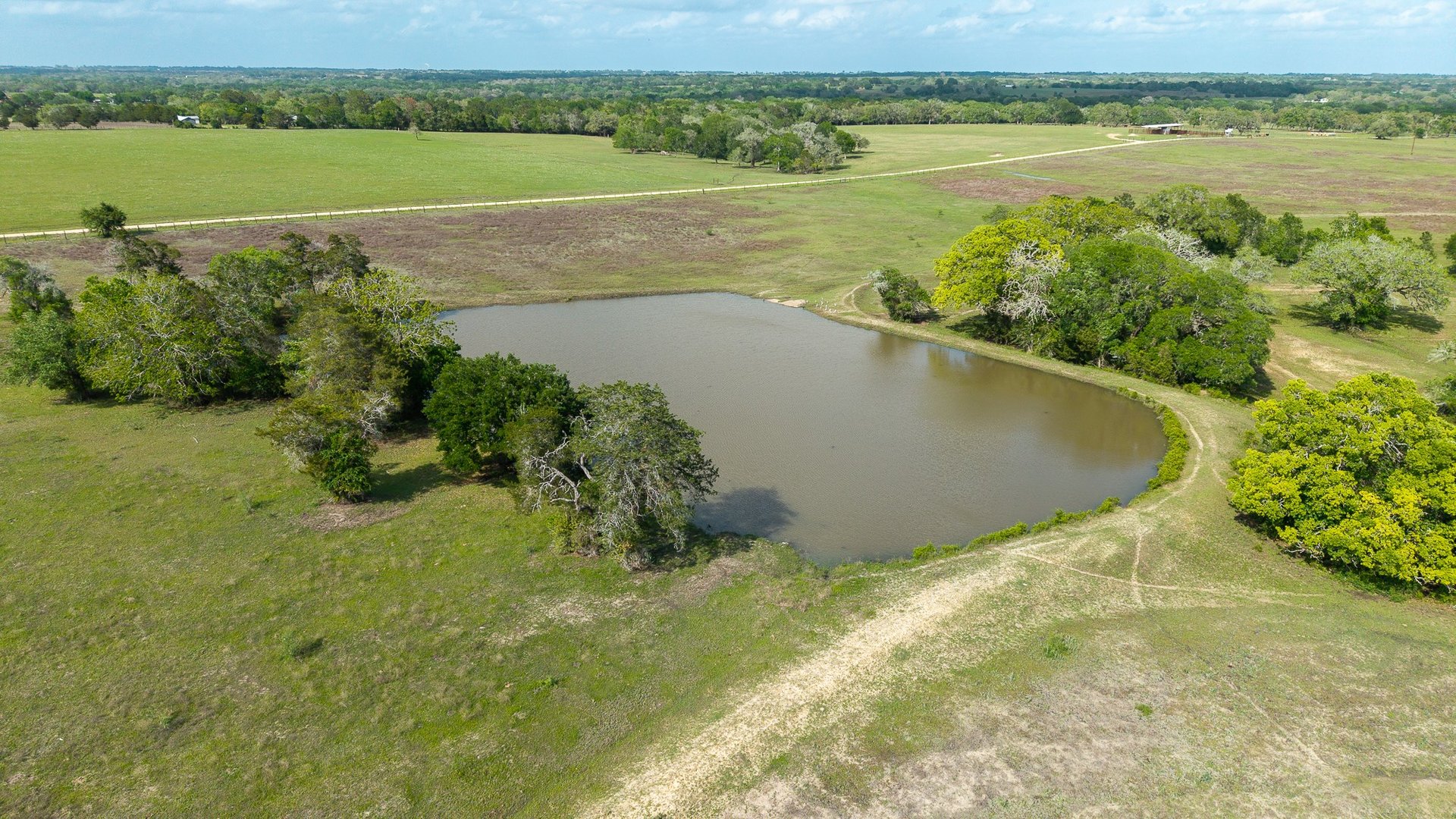 2745 Holub, Schulenburg, TX, 78956