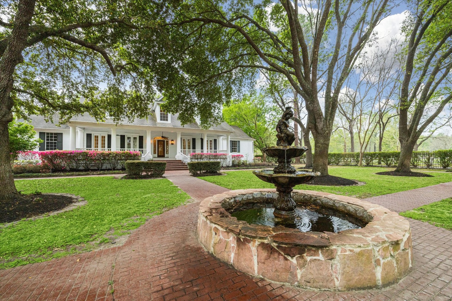 1400 County Road 2094, Liberty, TX, 77575