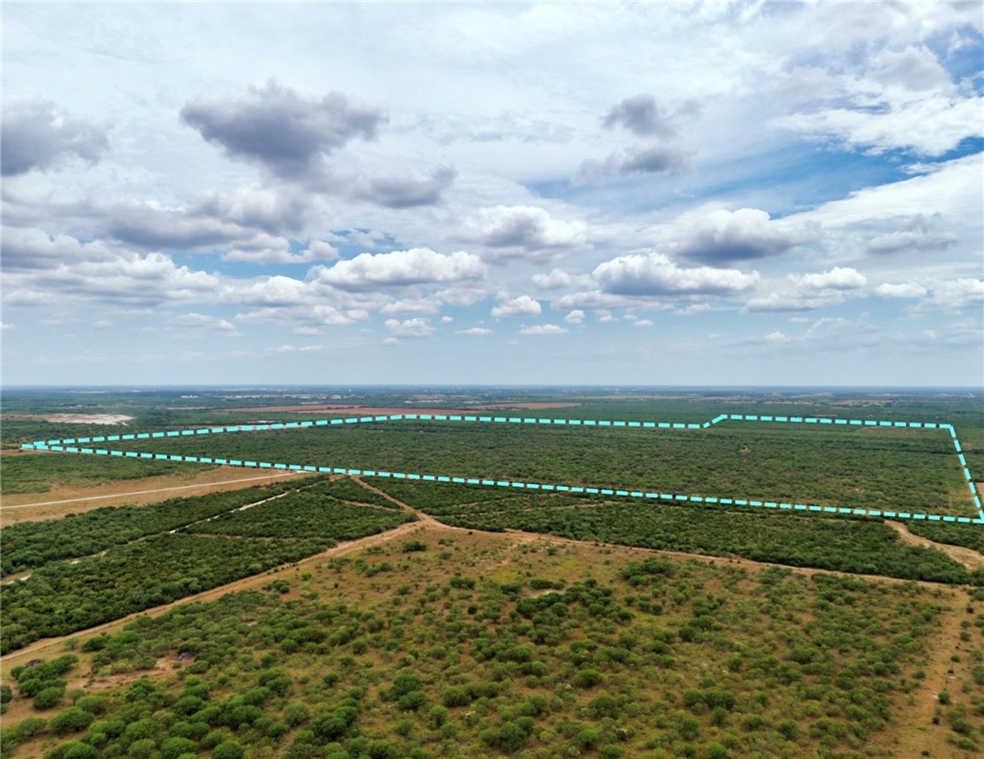 CR 119, Alice, TX, 78332