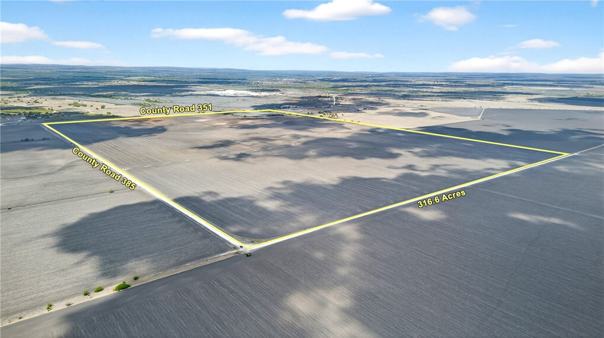 109 County Road 385, George West, TX, 78022