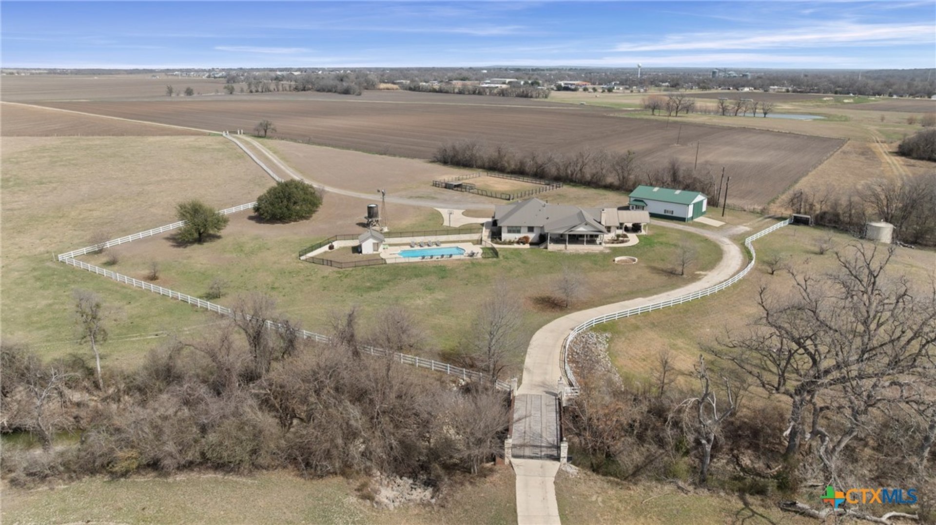 9424 Hackberry