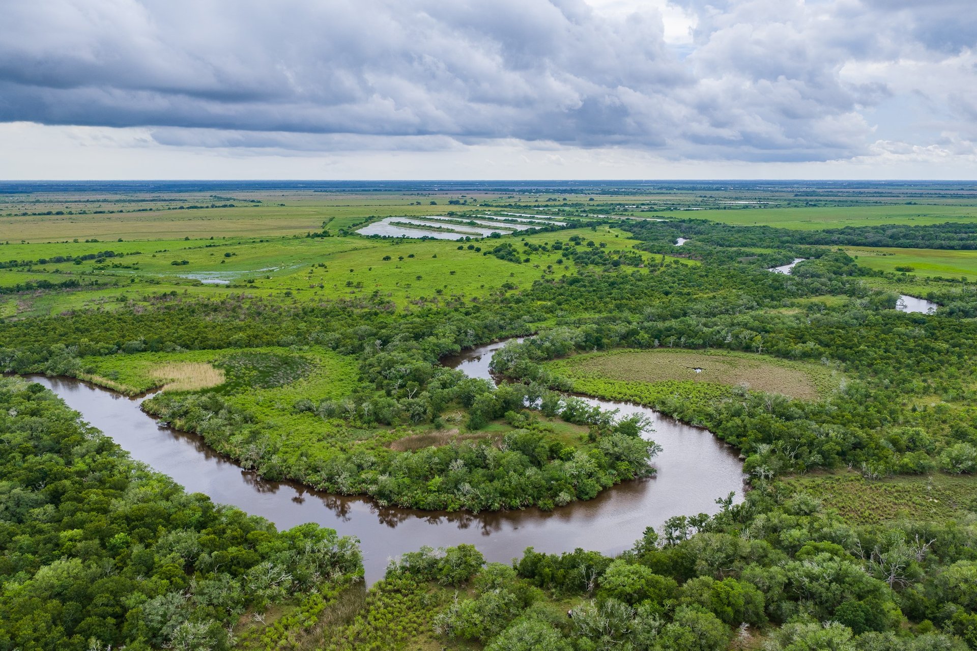 208 CR 208, Danbury, TX, 77534