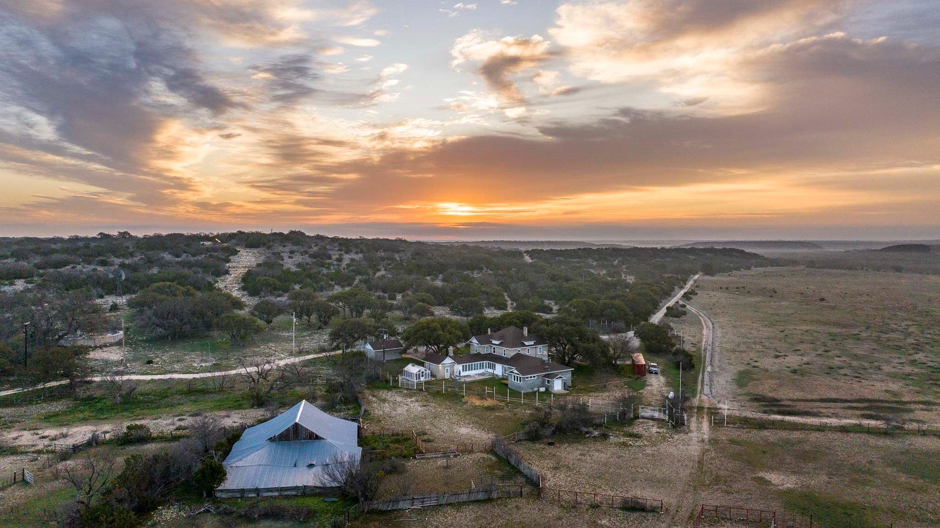 000 Deberry, Sonora, TX, 76950