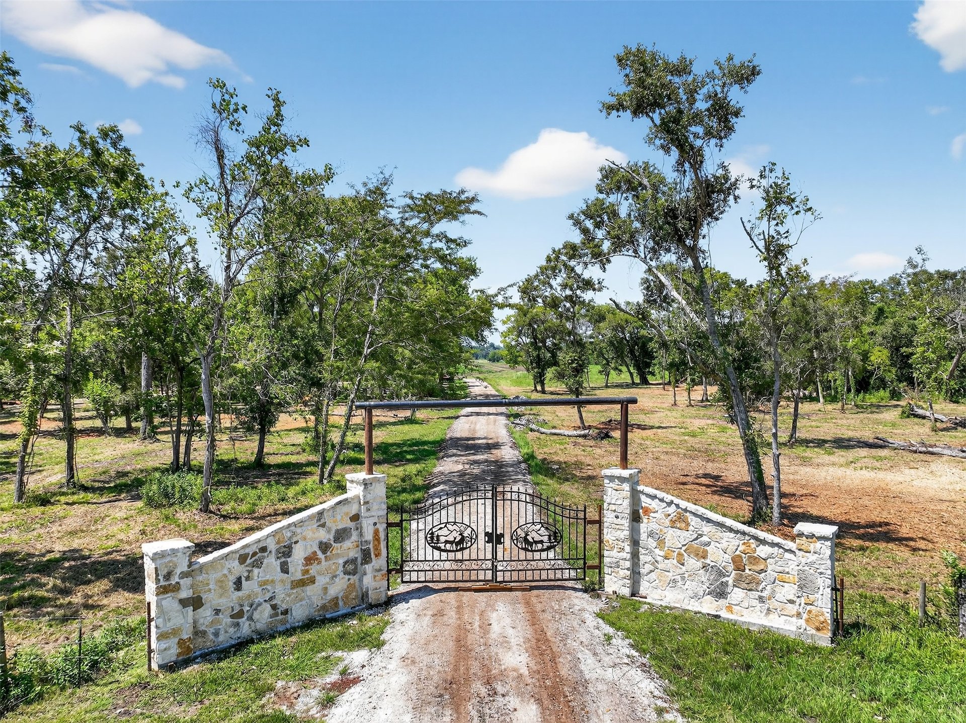 107 Fulbright, Angleton, TX, 77515