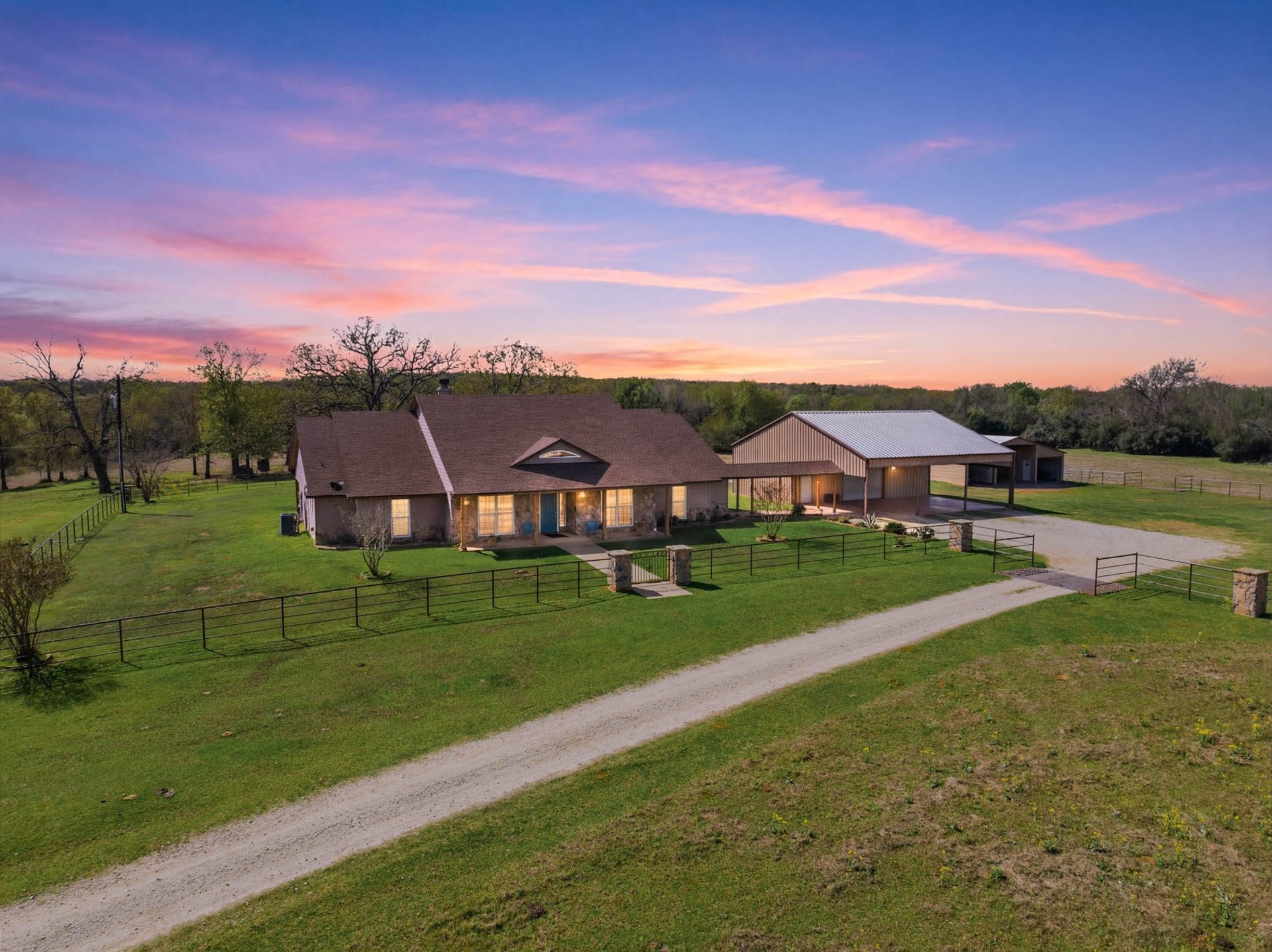 3713 County Road 386, Marquez, TX, 77865